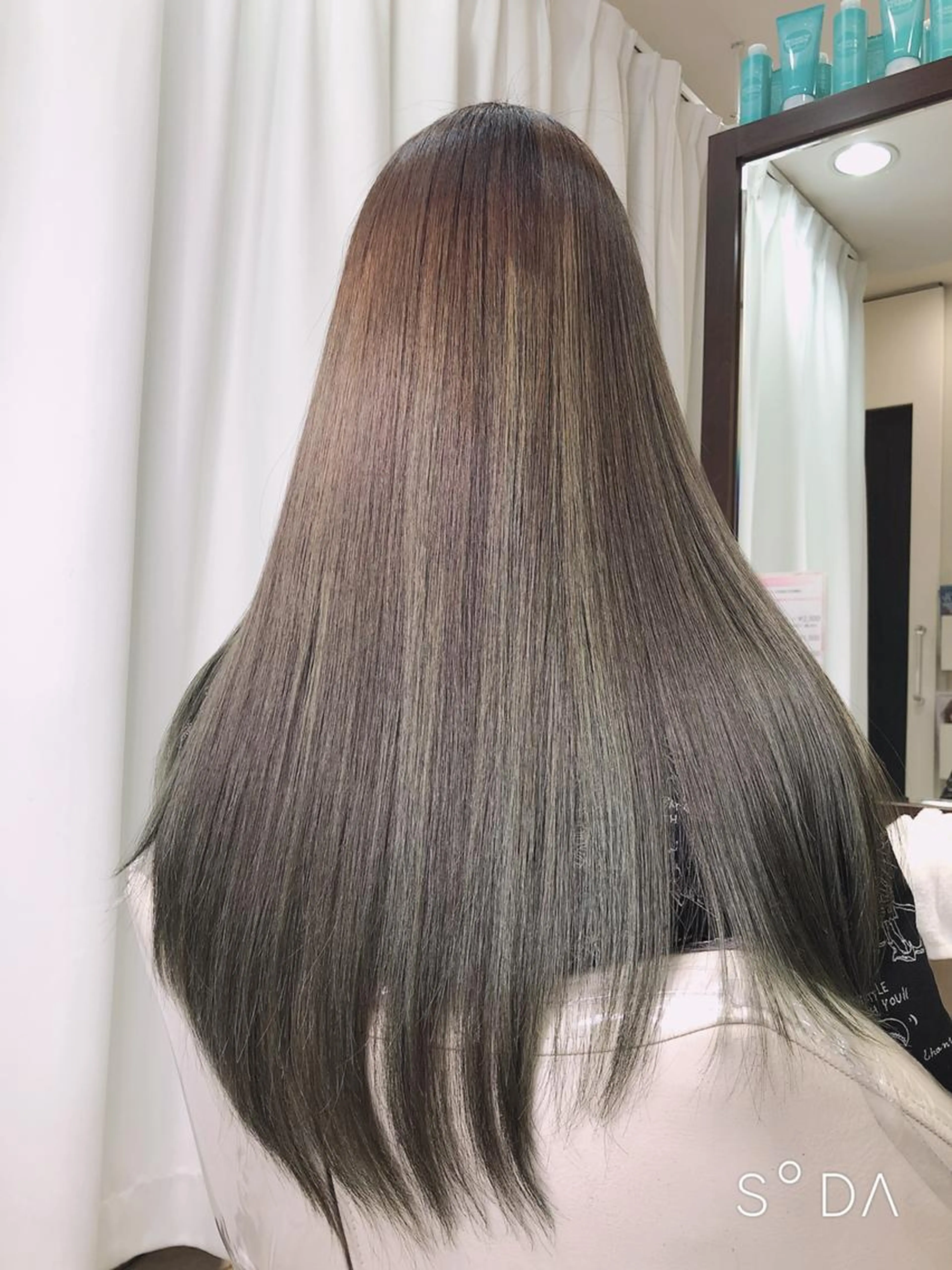 【髪質改善】艶髪カット×濃密ヘアエステ酸性ストレートの写真