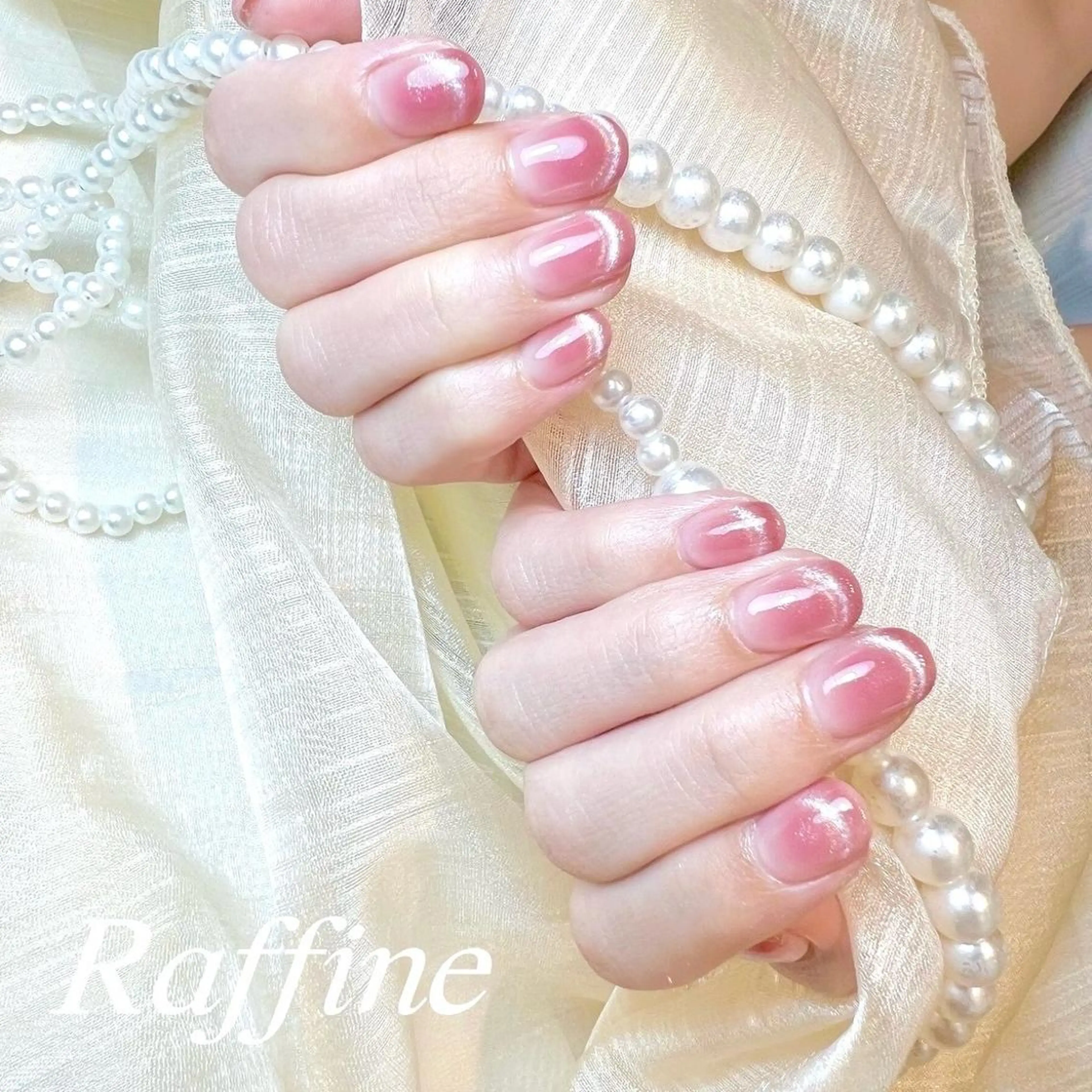 ネイル RAFFINE 月🦋🩵のネイルデザイン