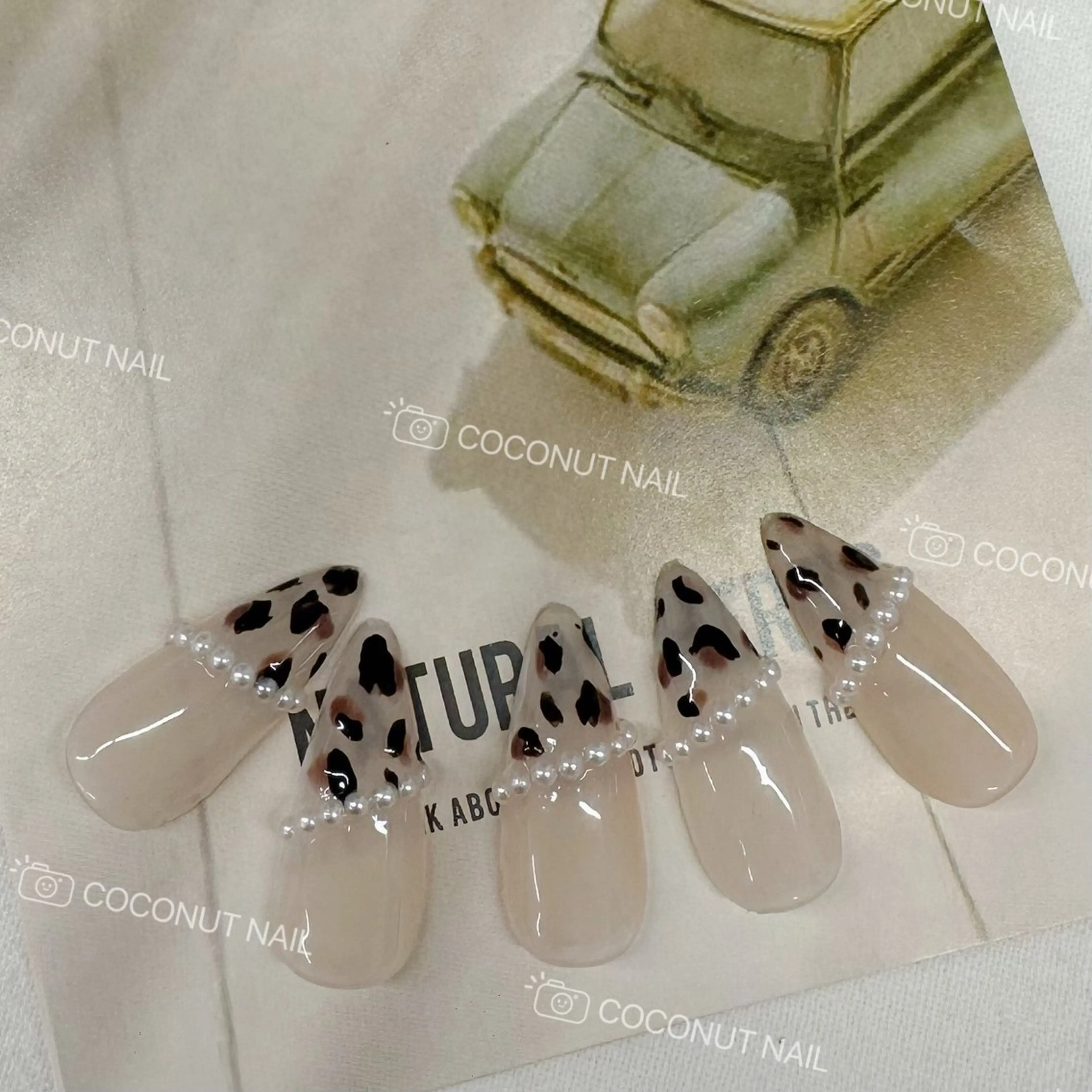 ネイル ワンホンネイル ハンドネイル 神田 ココナッツのネイルデザイン