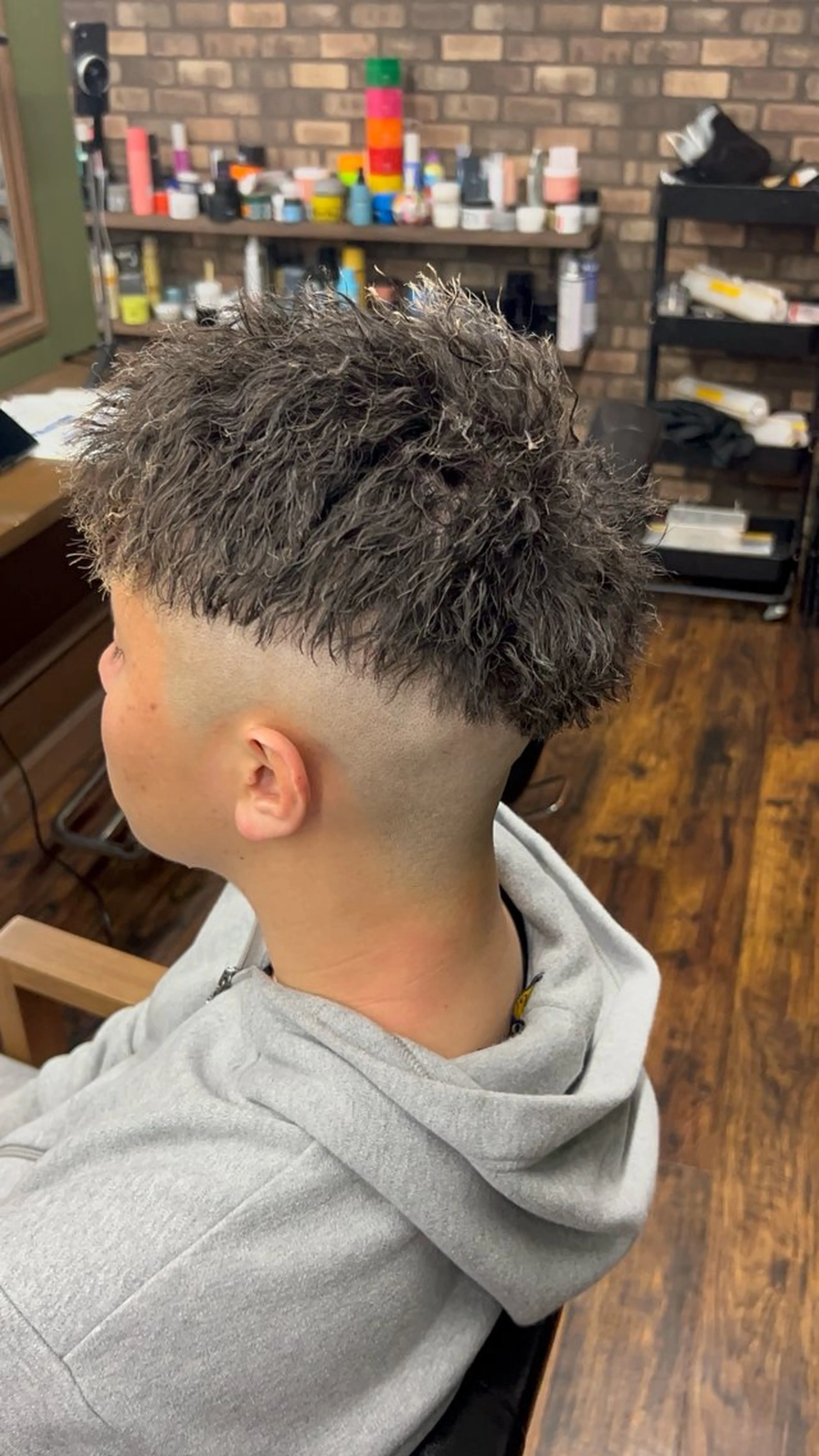 ショート パーマ メンズ カット パーマ 三谷 仁のヘアスタイル