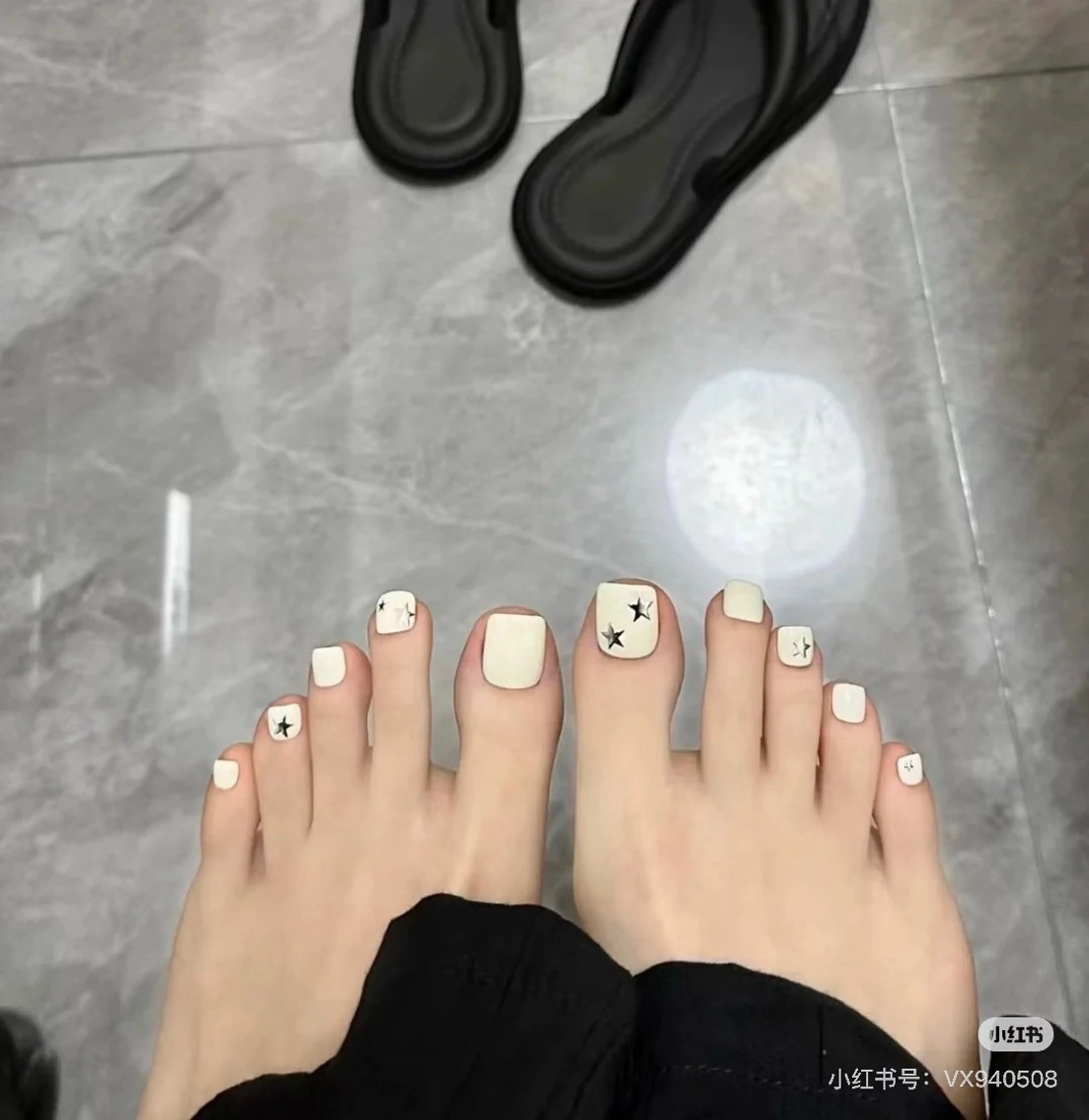 ネイル ザッボム所属・ビン 《M》のマツエク・マツパデザイン