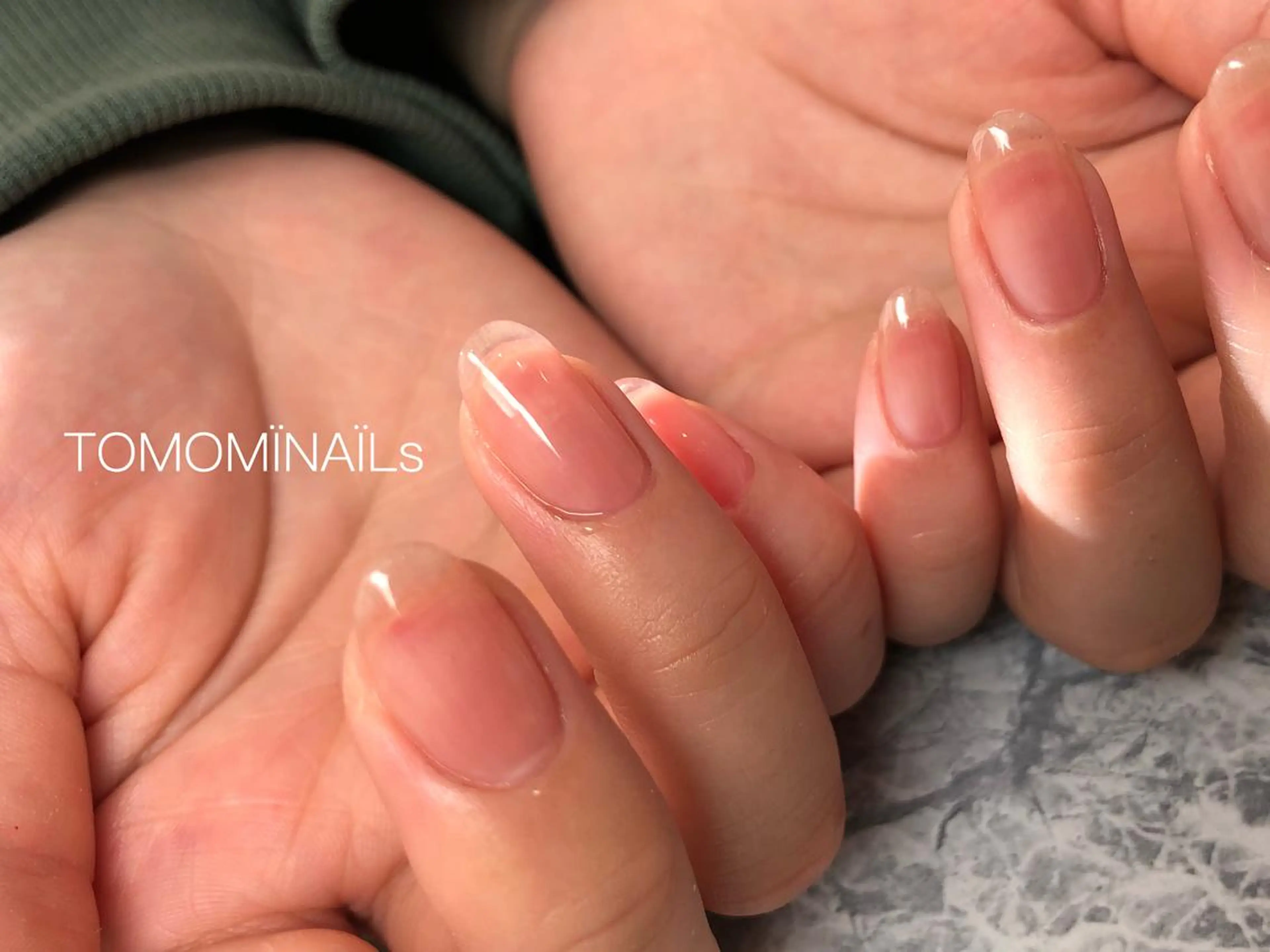 ネイル private salon TOMOMINAILs所属・TOMOMI NAILsのネイルデザイン