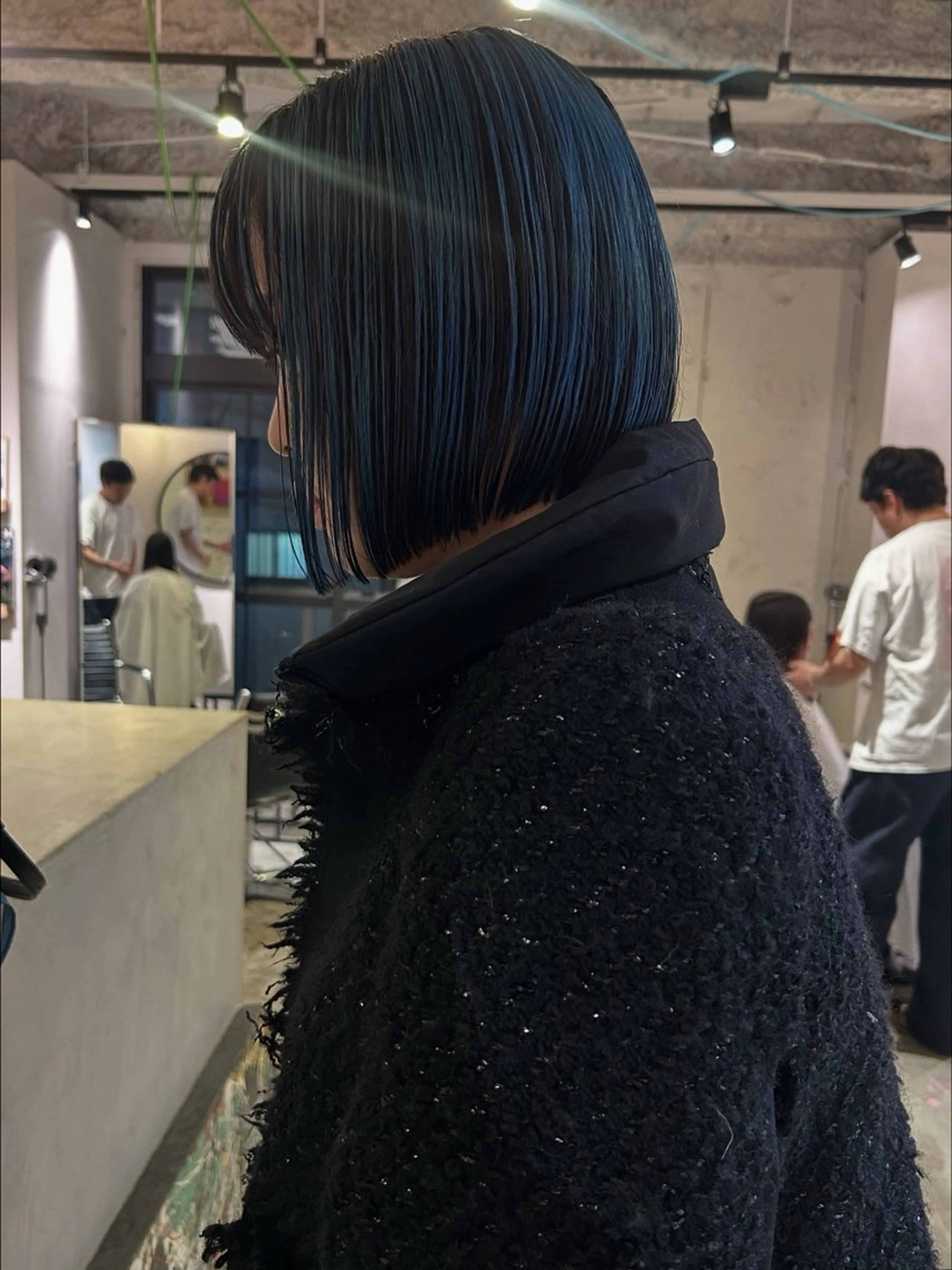 ショート カラー ハイライトカラー ボブ ハイライト カット ヘアカラー トリートメント Loom.所属・村上雅人 ナチュラルモードのヘアスタイル