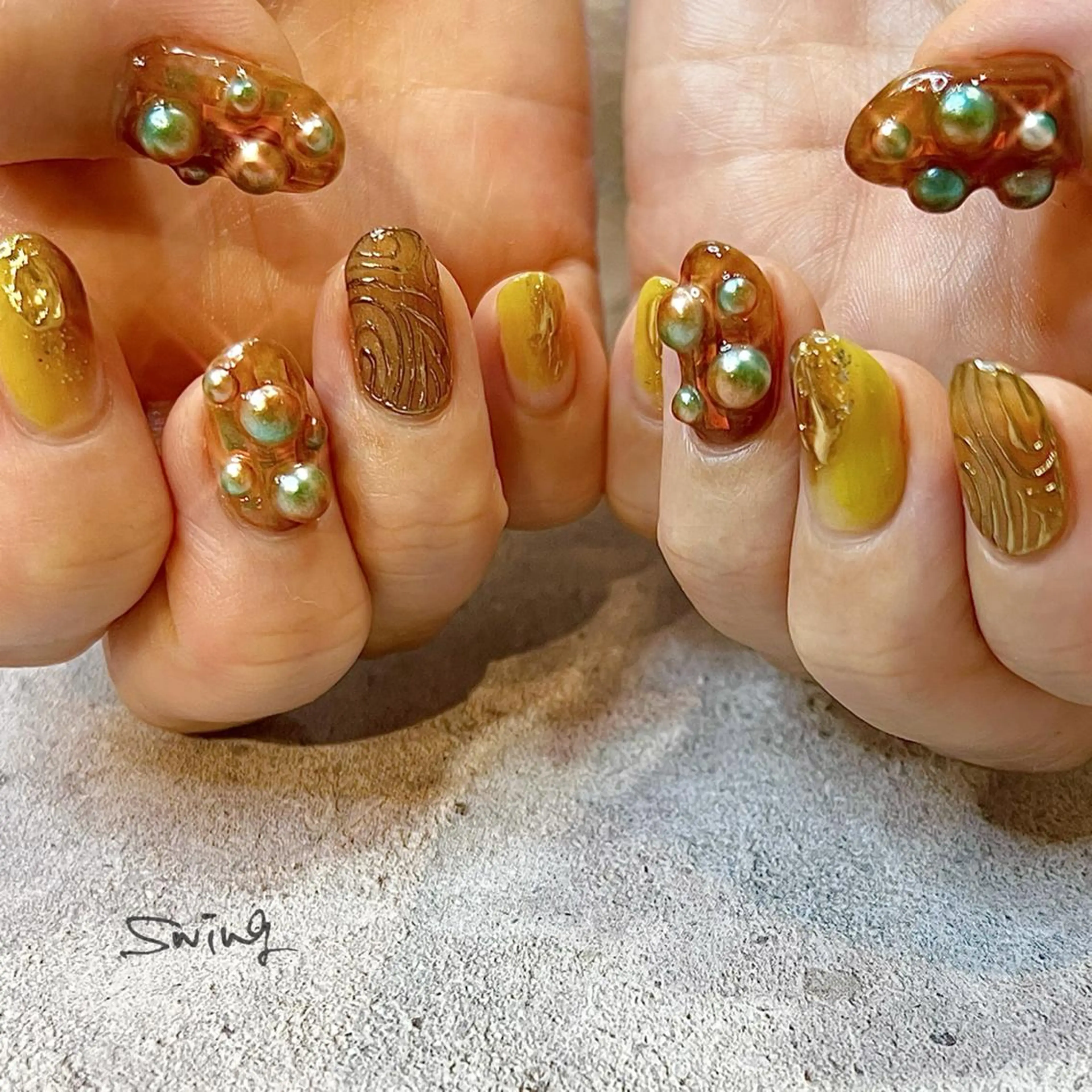ネイル アートネイル ミラーネイル SWING Nail Salon所属・Yoshida Takakoのネイルデザイン