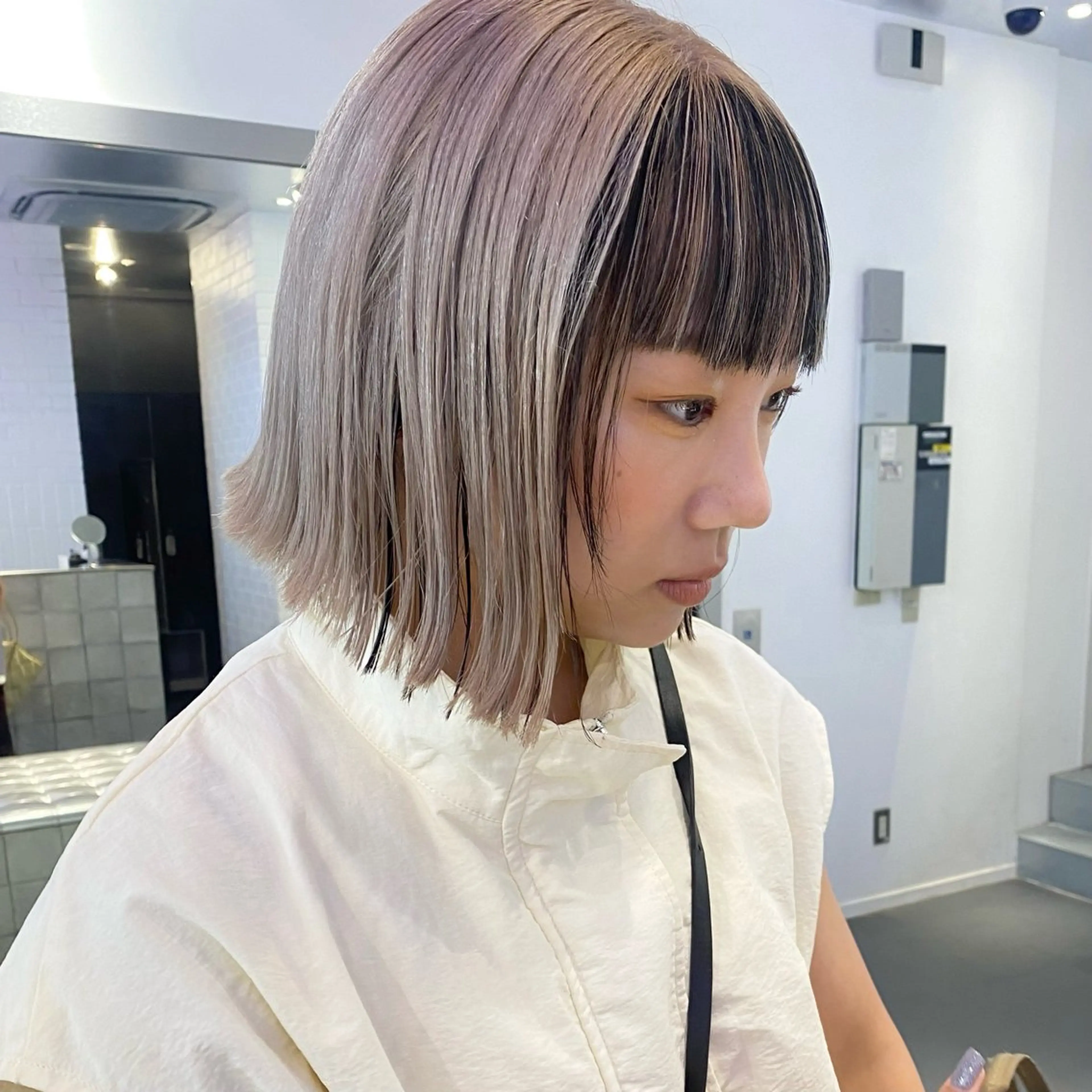 ショート カラー ハイトーン sala 透明感🎀💭のヘアスタイル