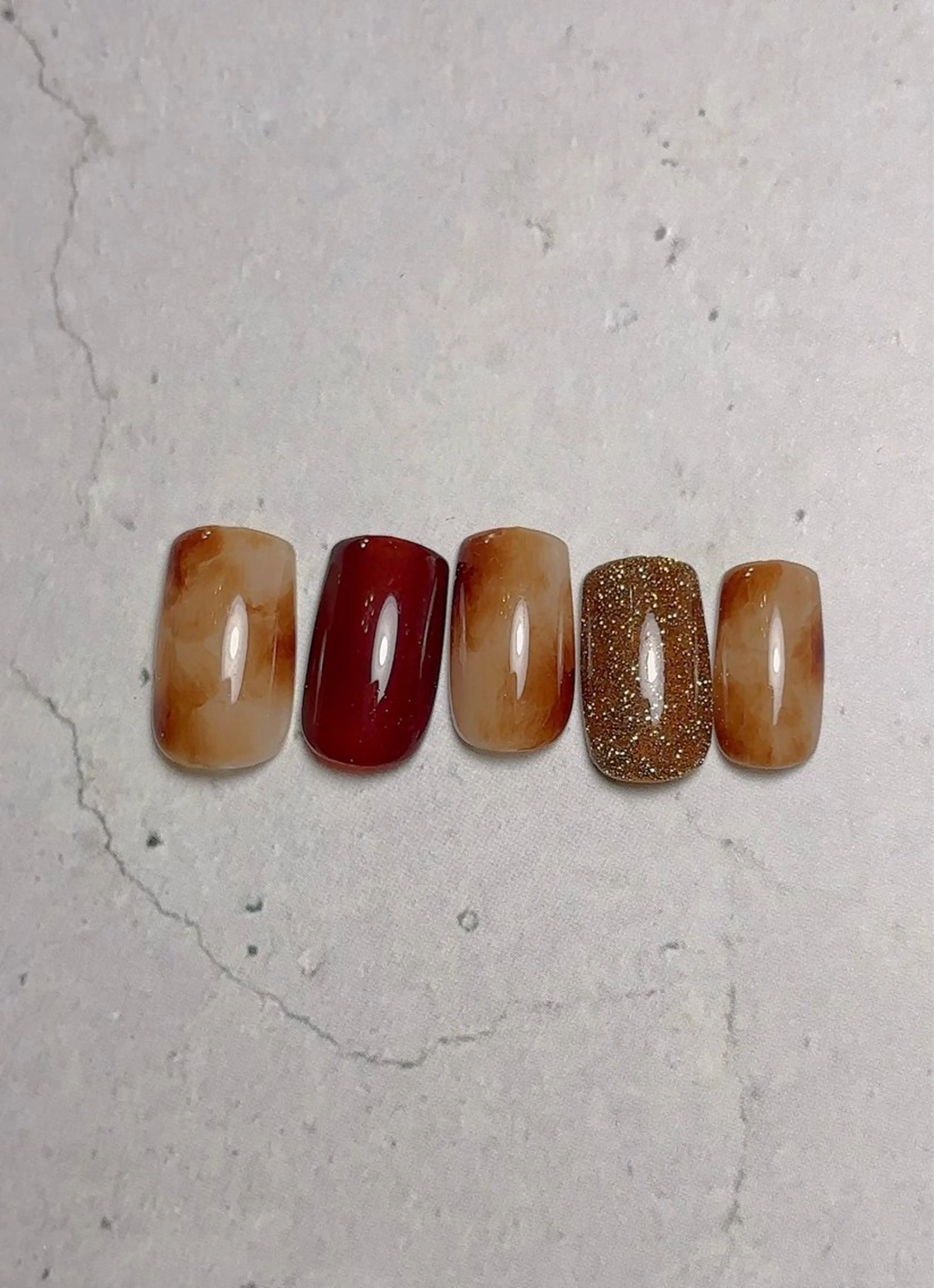 ネイル ハンドネイル ella nail AIのネイルデザイン