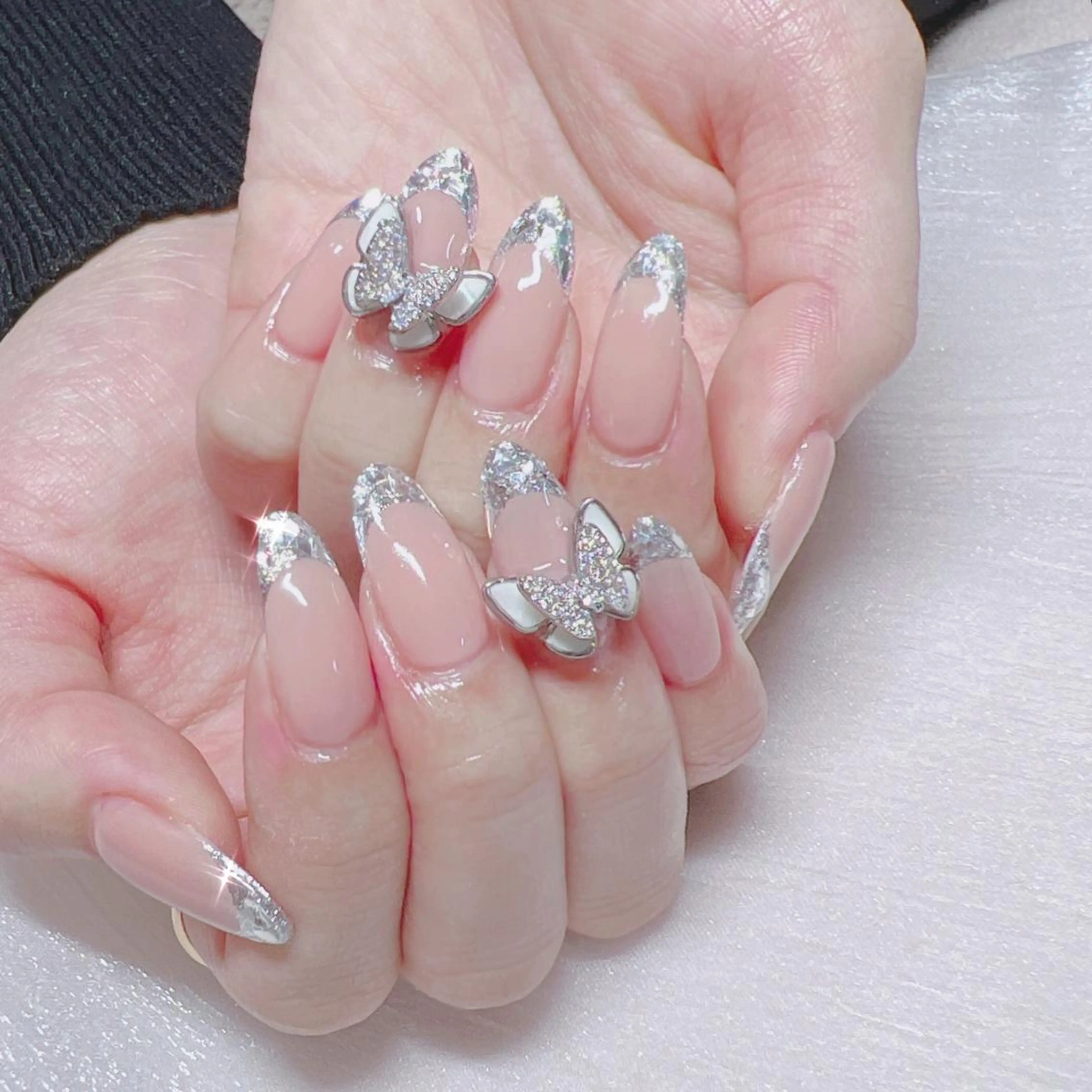 ネイル オーロラネイル フットネイル フレンチネイル ジェルネイル 韓国ネイル ハンドネイル ハンドケア 【ENサロン】 Rei🎀Nailのネイルデザイン