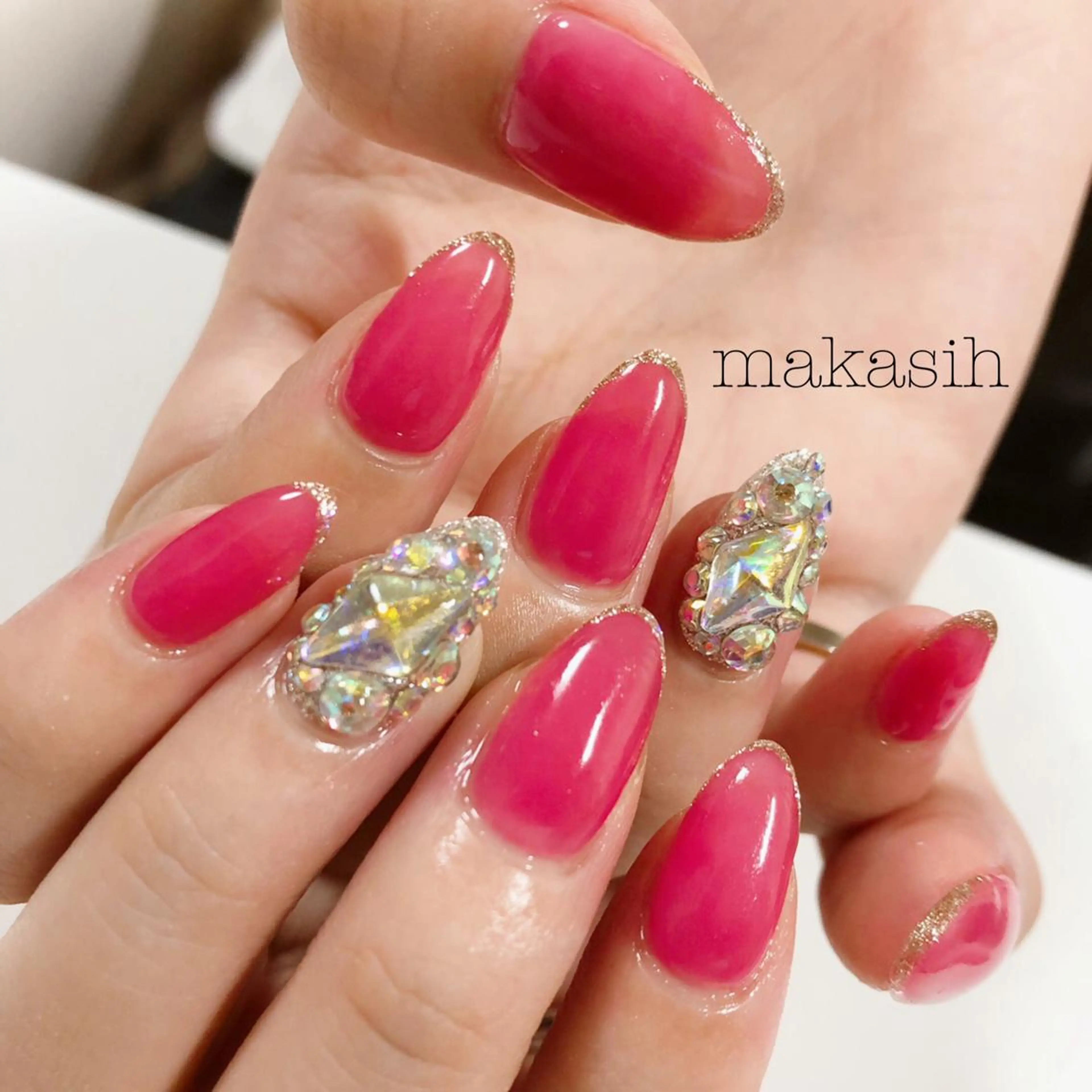 ネイル キラキラネイル 濱田 美菜子のエステ・リラクイメージ