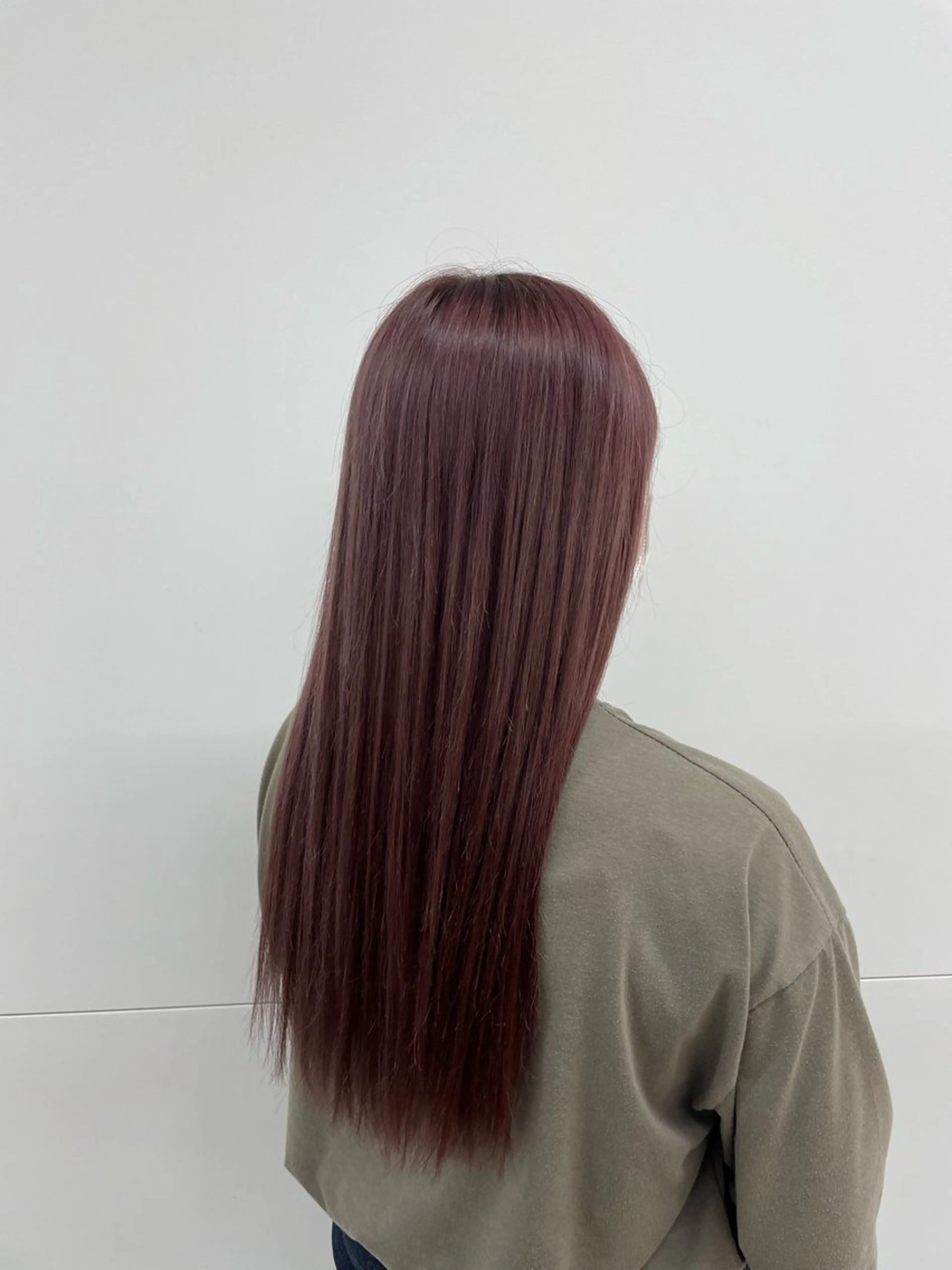 ロング Eletta PRODUCED BY ALLURE所属・本 咲蘭のヘアスタイル