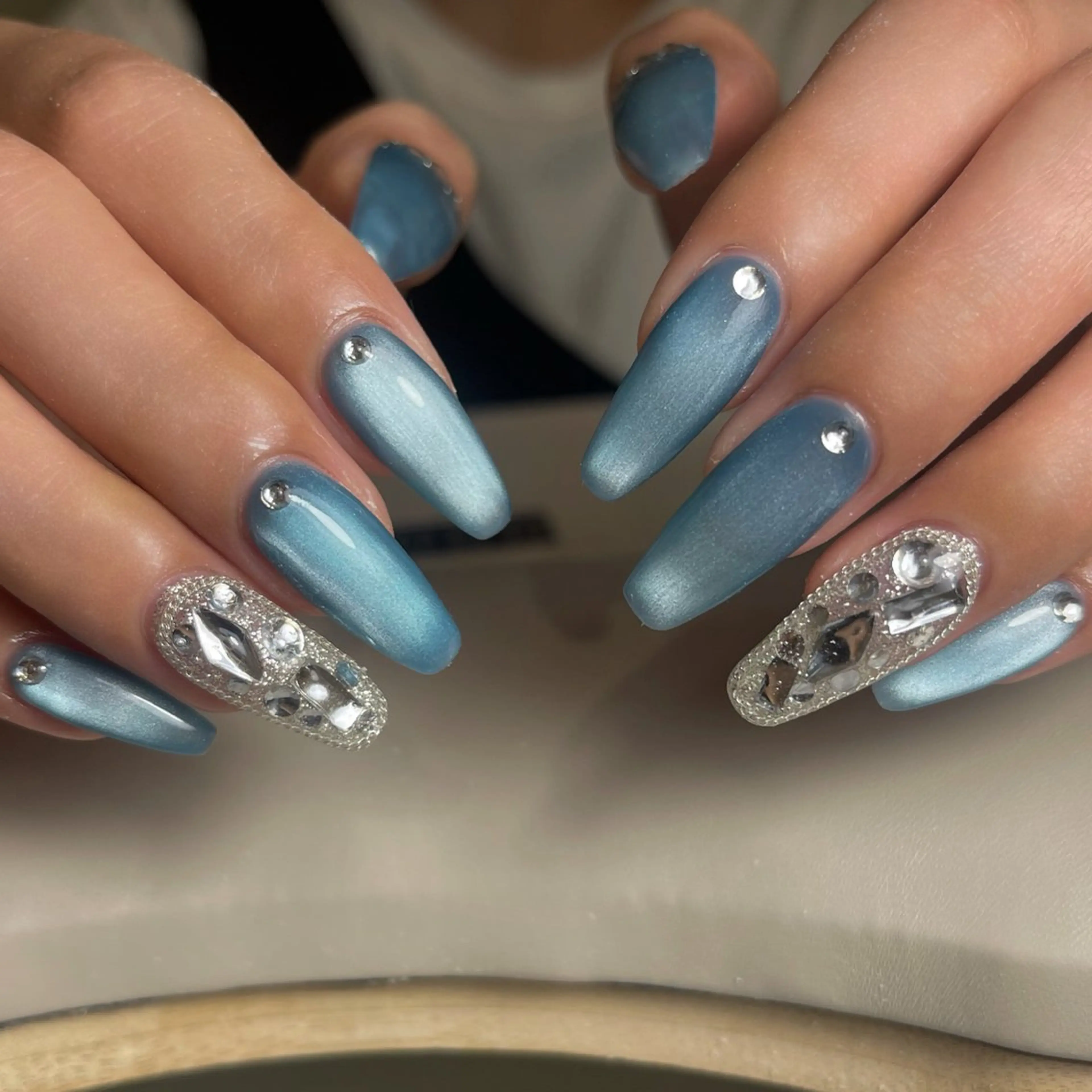 ネイル ハンドネイル r'e blanc wakaのネイルデザイン