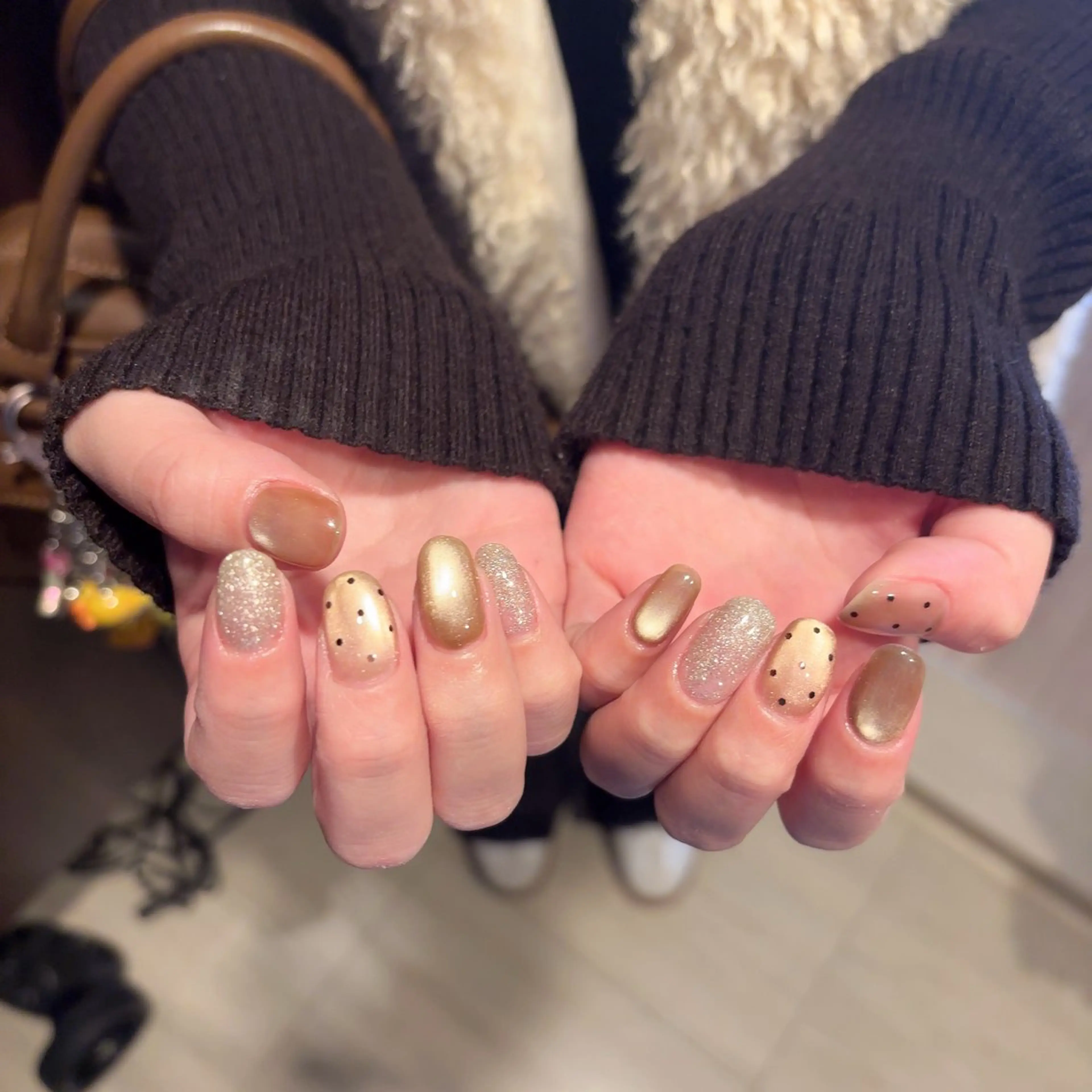 ネイル ドット フラッシュネイル マグネットネイル ハンドネイル 徳山 里美のネイルデザイン