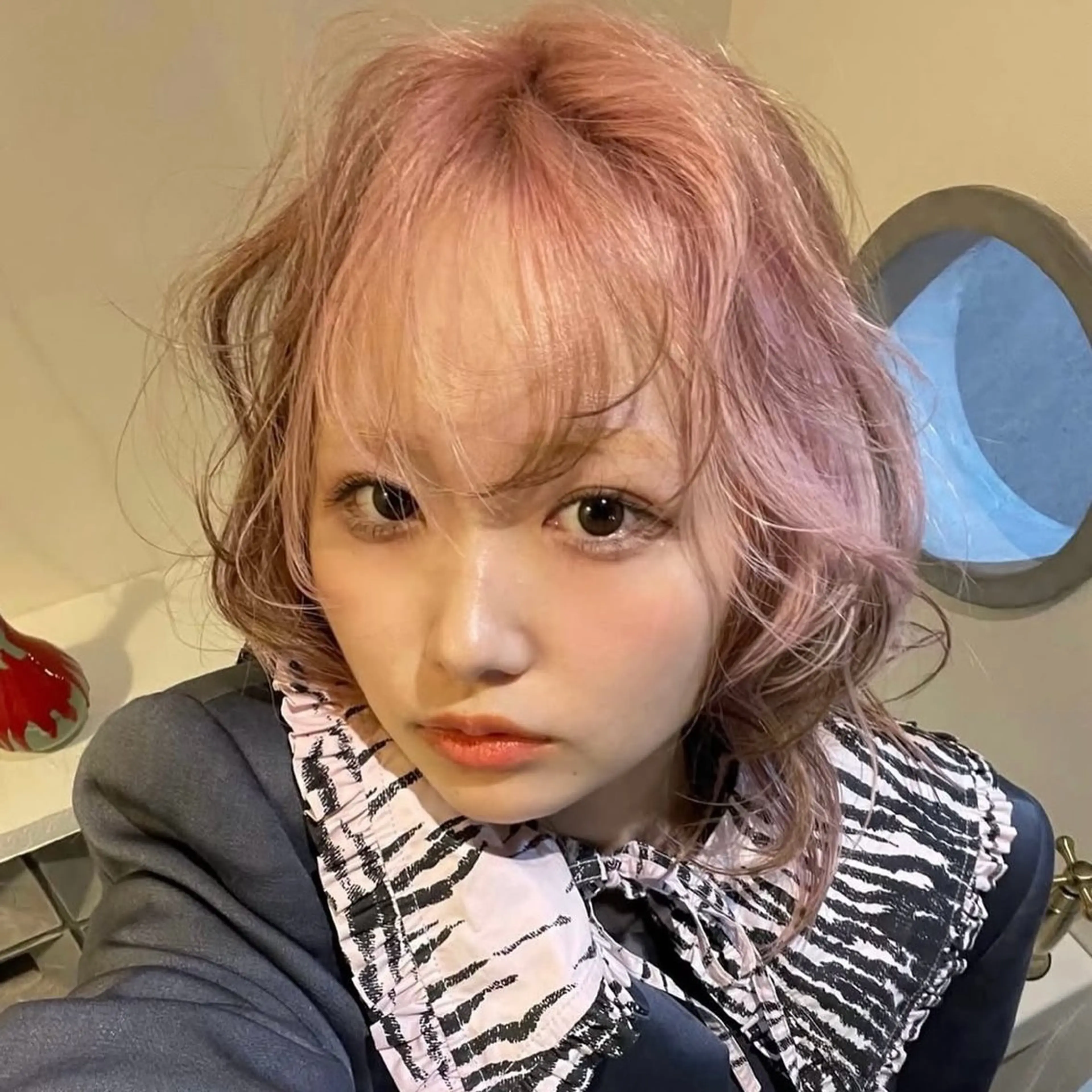 ミディアム カラー ヘアカラー デザインカラー AYA/DEANのヘアスタイル