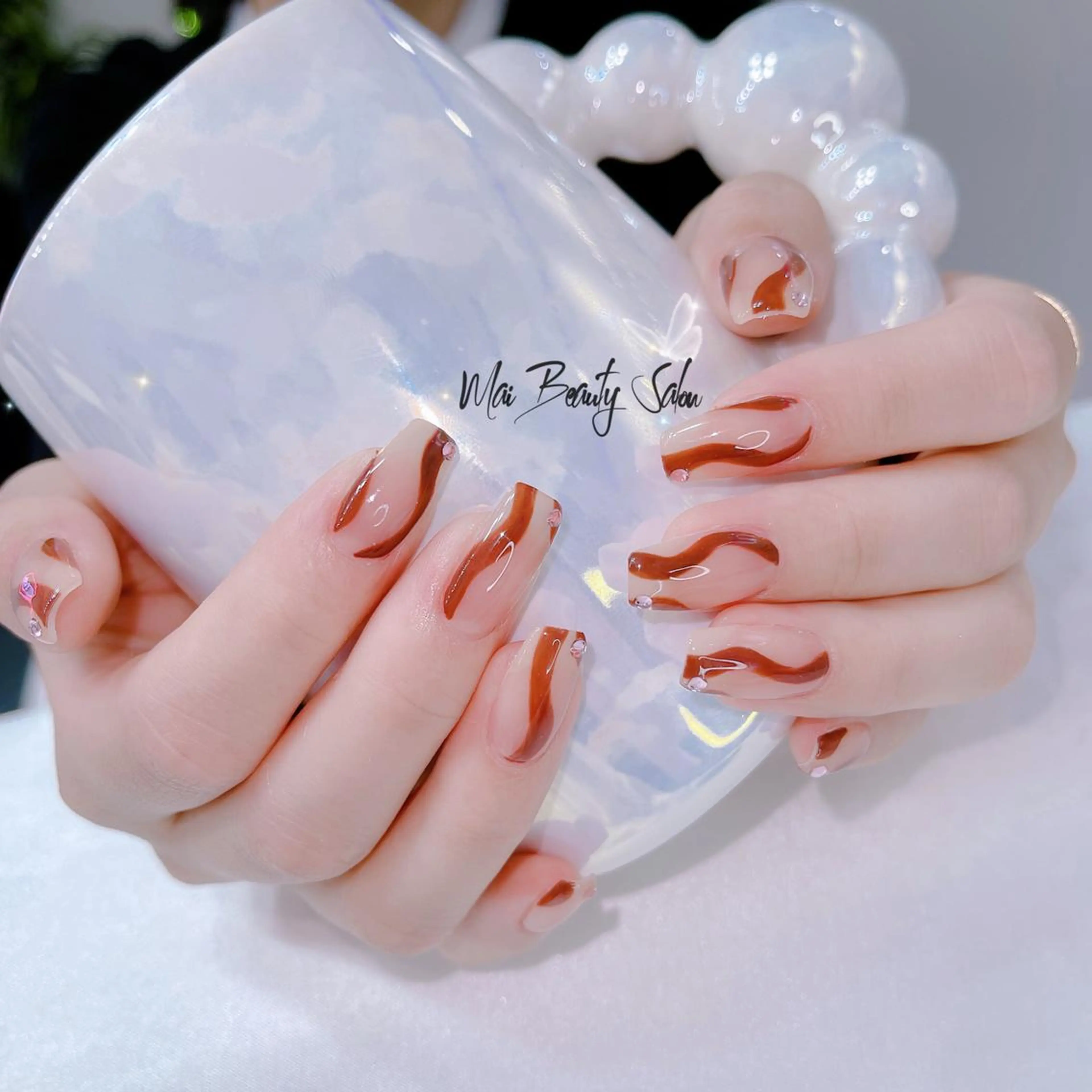 ネイル オーロラネイル チークネイル 長さ出し フラッシュネイル フットネイル ハンドネイル MaiBeauty DanHiのネイルデザイン