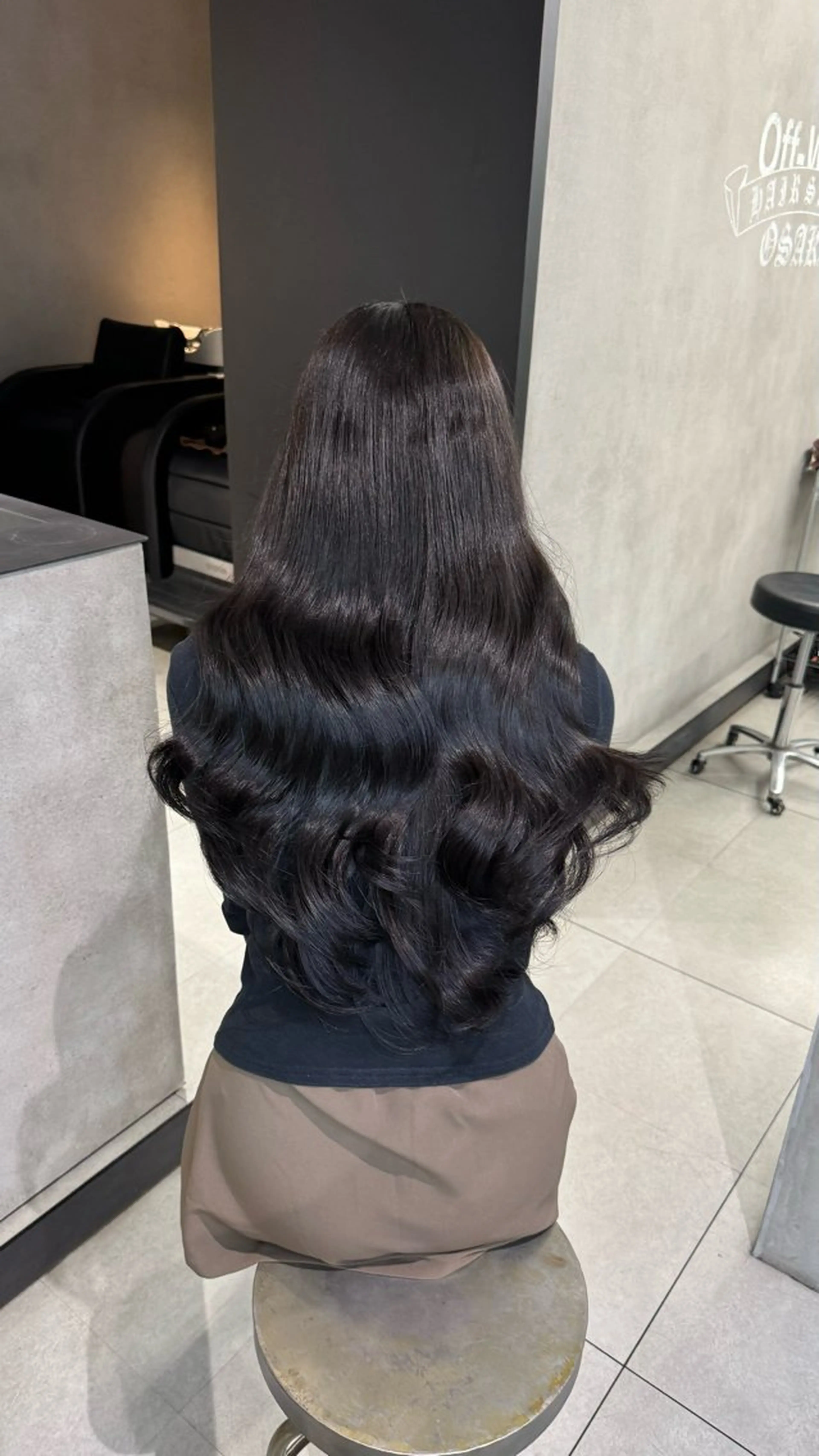 ロング 🇰🇷韓国風ハイ トーンKANA🖤のヘアスタイル