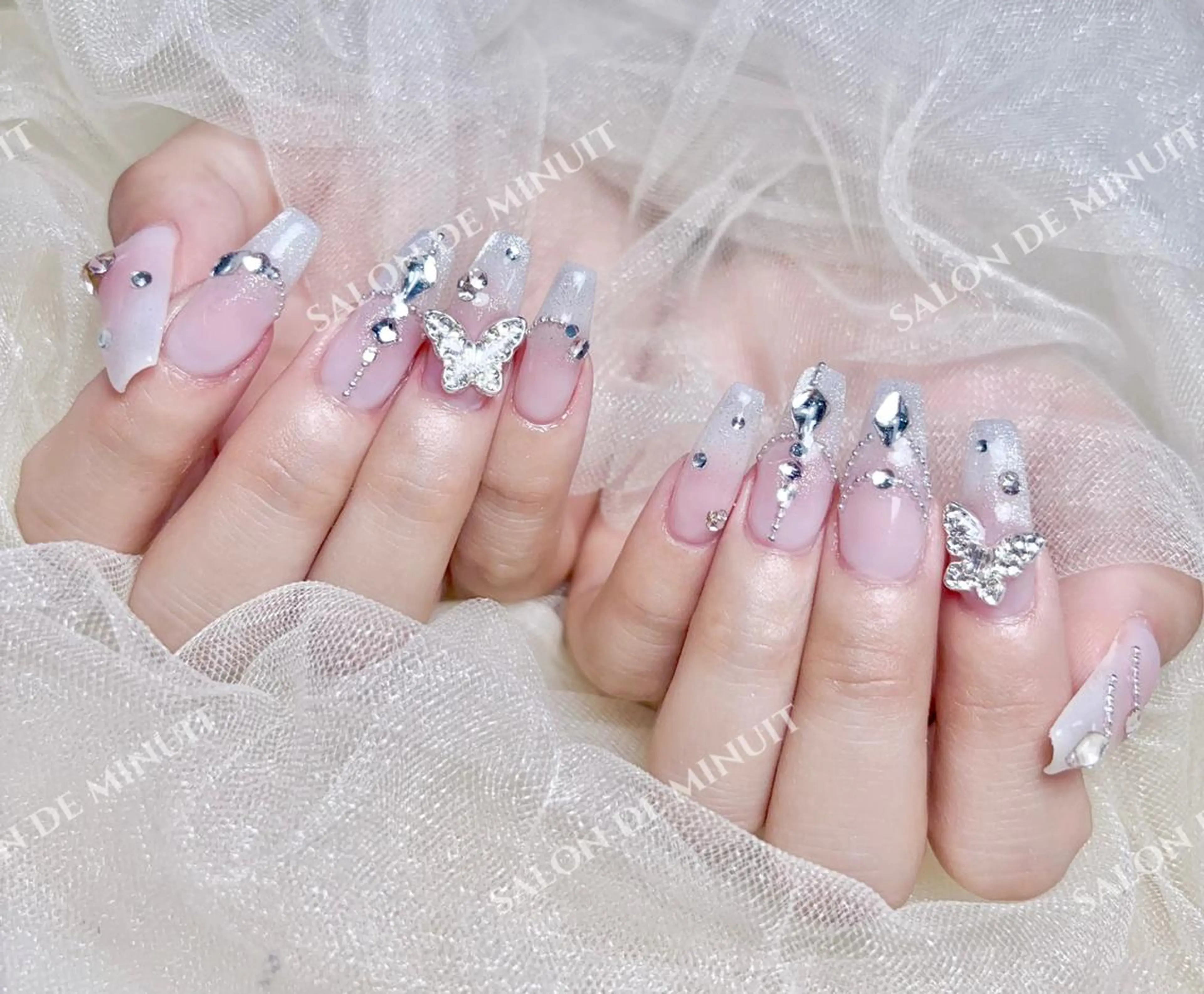 ネイル ハンドネイル ハンドケア Salon de Minuit🦩のネイルデザイン