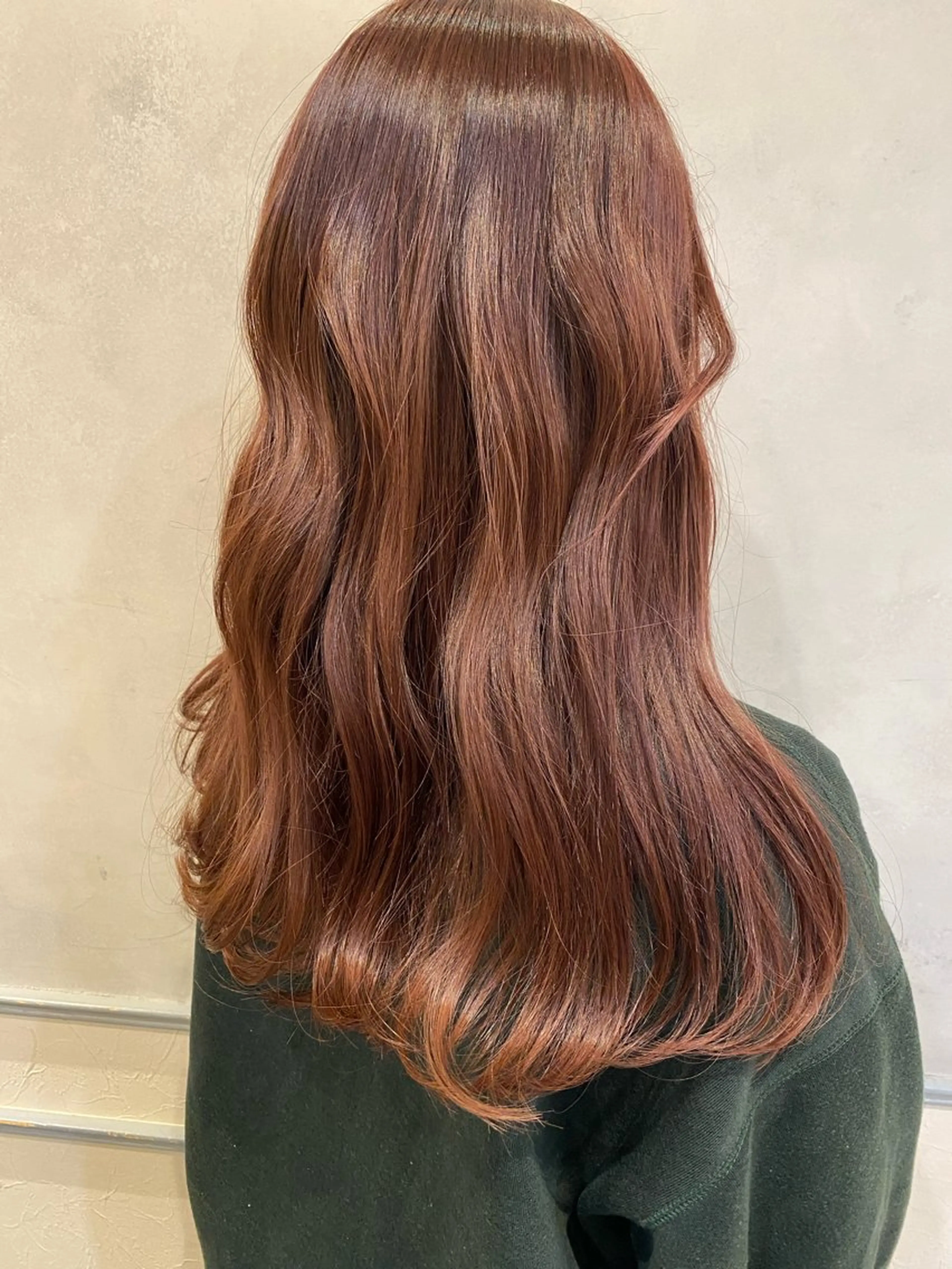 セミロング カラー ブリーチ ブラウンカラー ブリーチなしカラー ピンクカラー ピンクブラウン 池西 佳穂のヘアスタイル