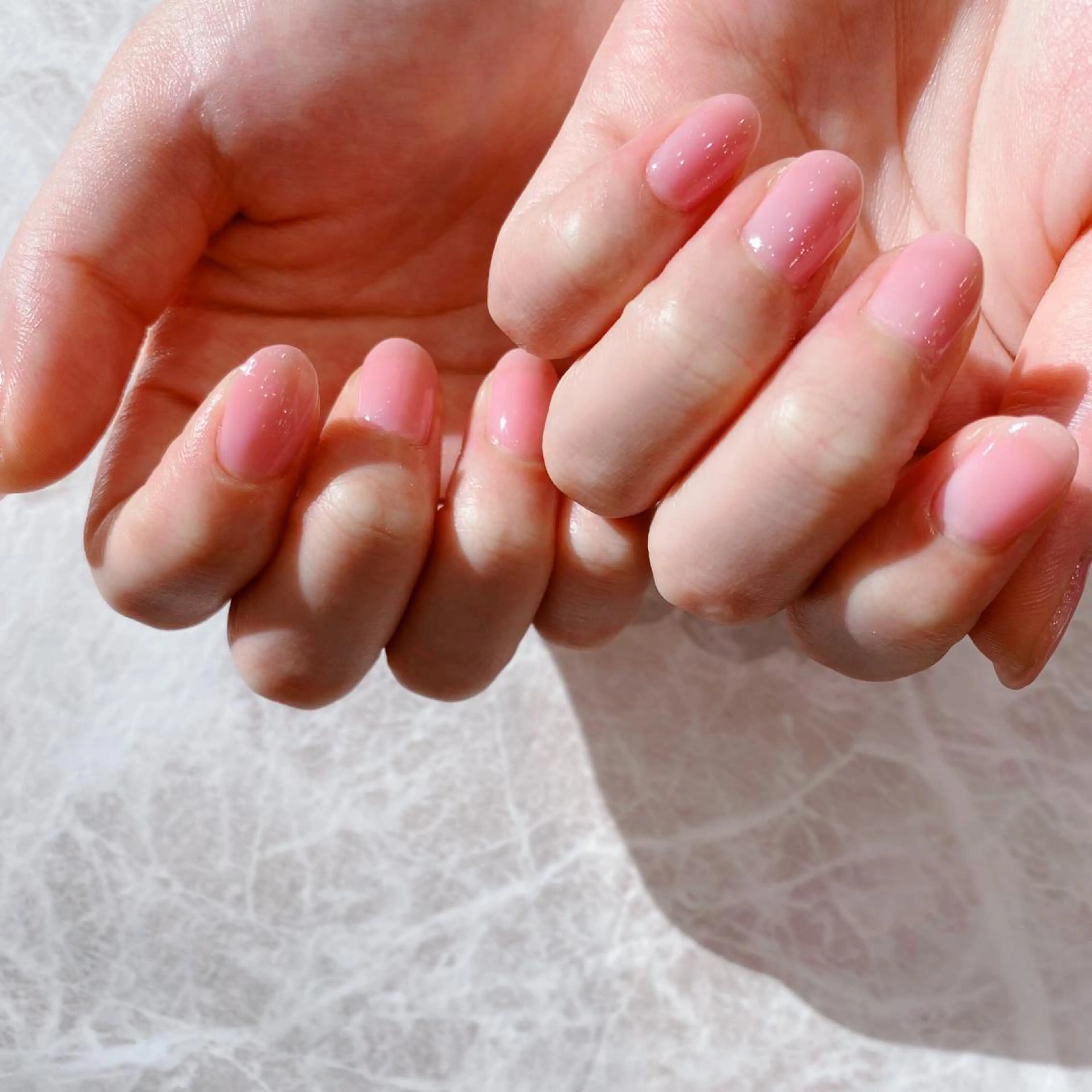 ネイル ジェルネイル オフィスネイル ワンカラーネイル パラジェル ピンク ハンドネイル 関谷 真登佳のネイルデザイン