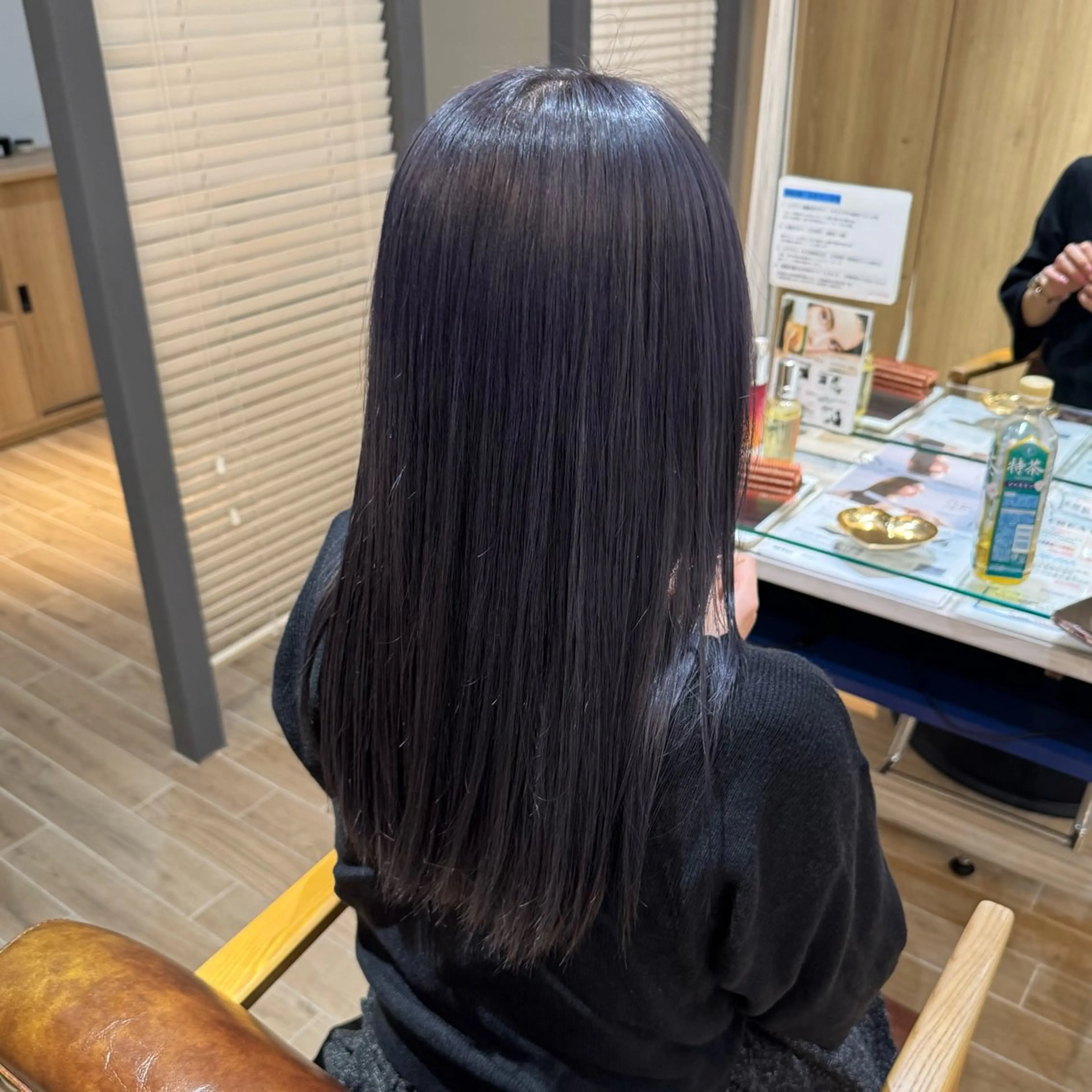 ロング カラー ブリーチ ネイビーカラー カット ヘアカラー トリートメント 🍀ブリーチ/艶カラ ー🍀 コイケのヘアスタイル