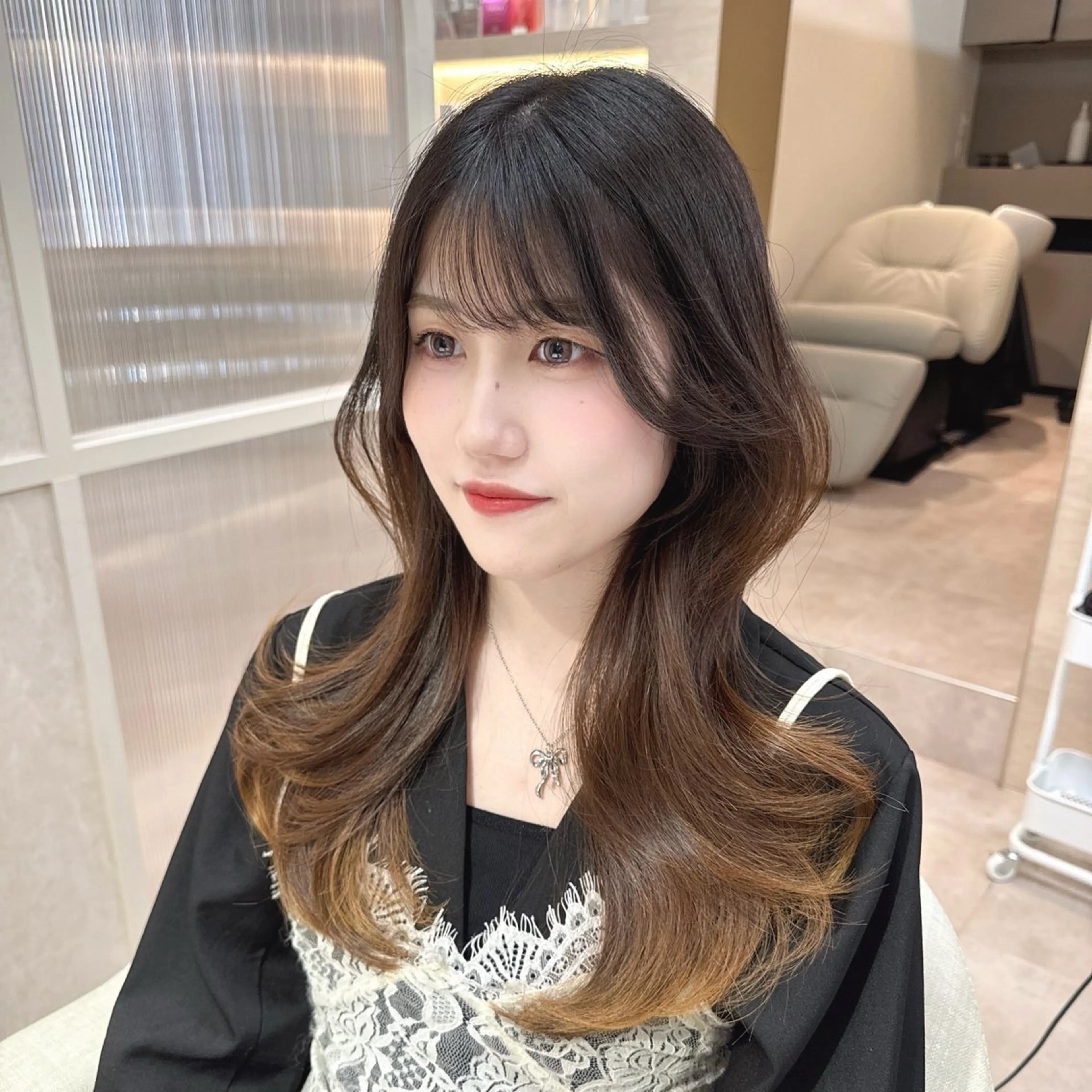 セミロング SOYON ayaのヘアスタイル