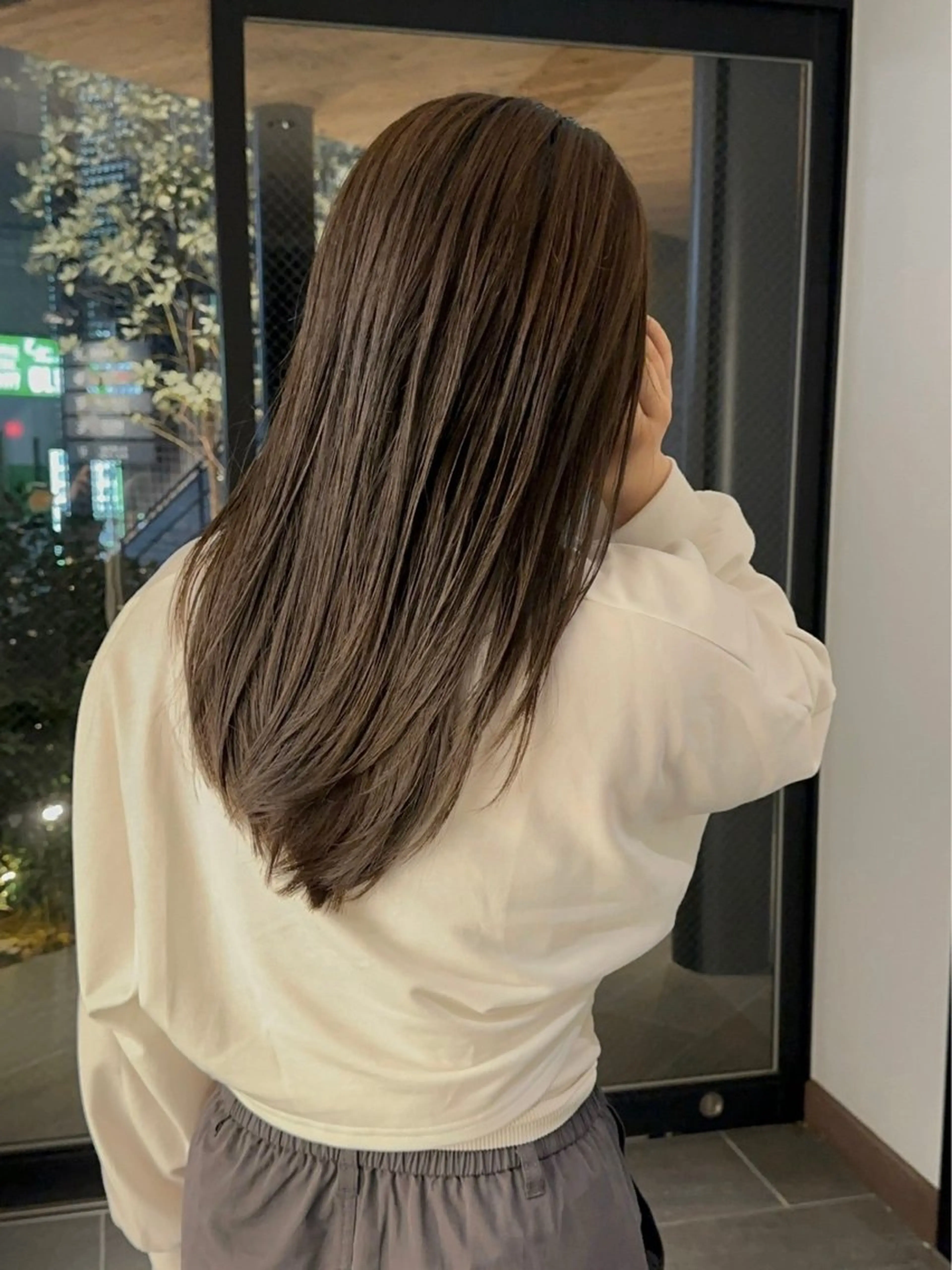 ロング カラー 林 美佑のヘアスタイル