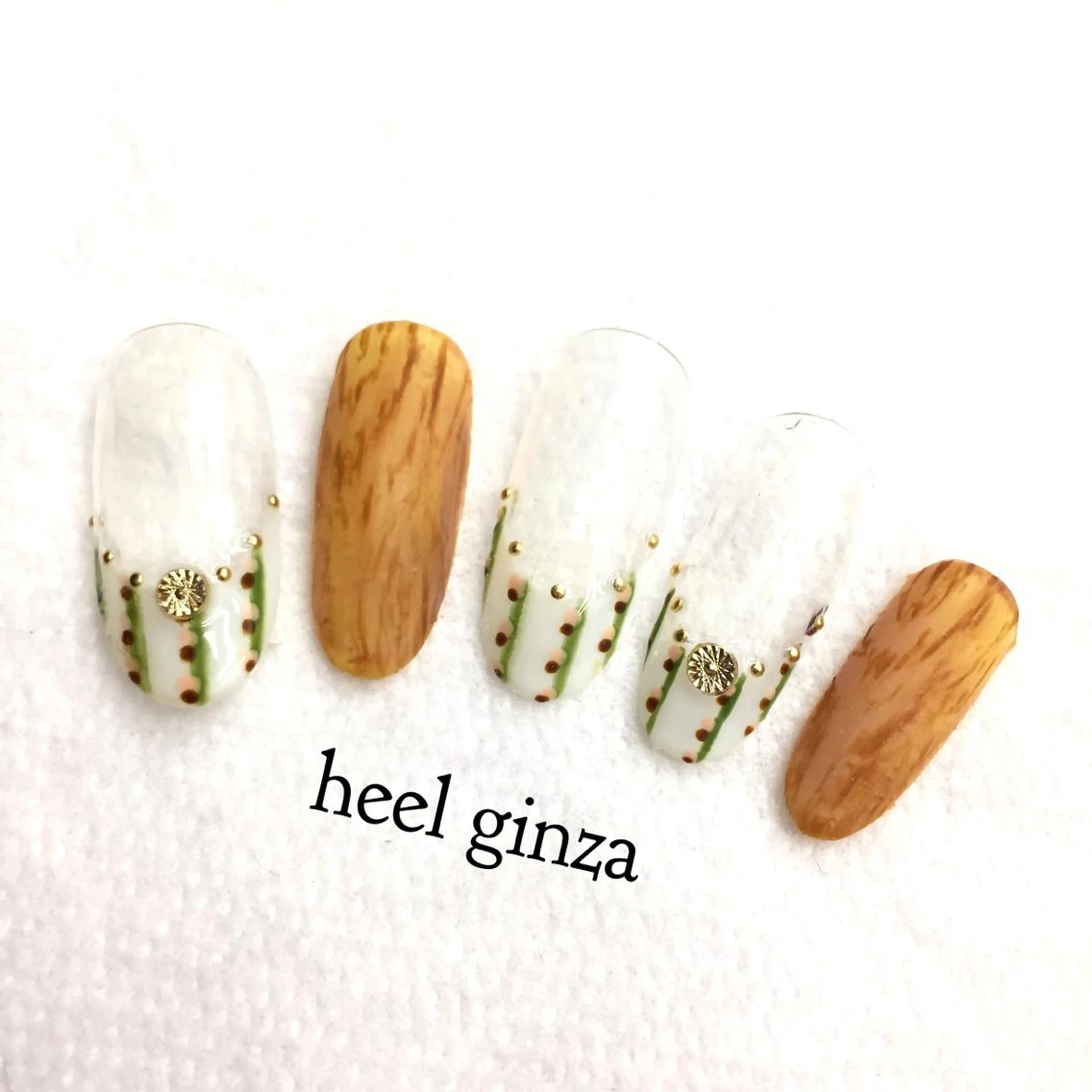 ネイル アートネイル miel nailのネイルデザイン