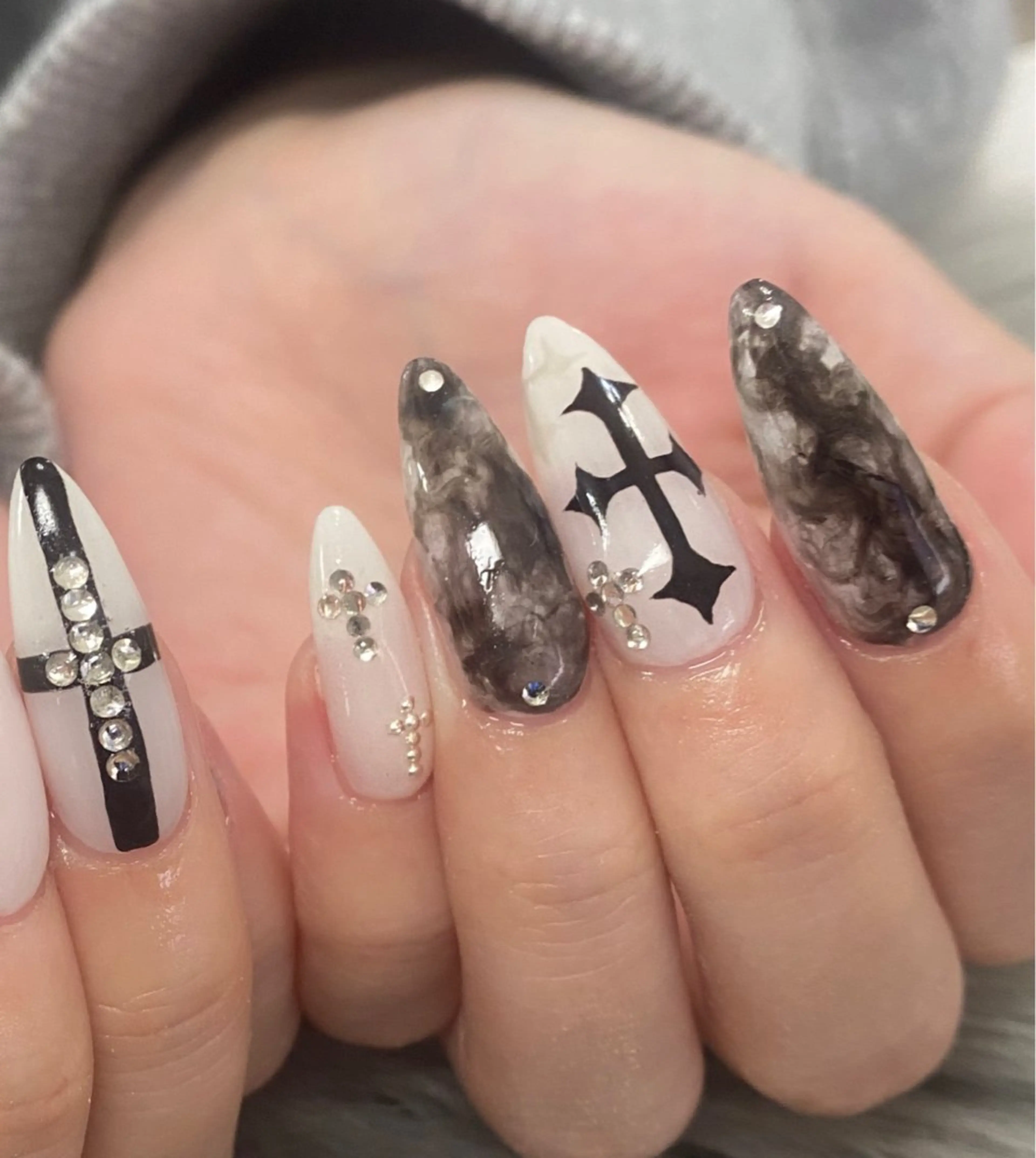 ネイル ハンドネイル Bitty/ SENA⋆˙⟡ —のネイルデザイン