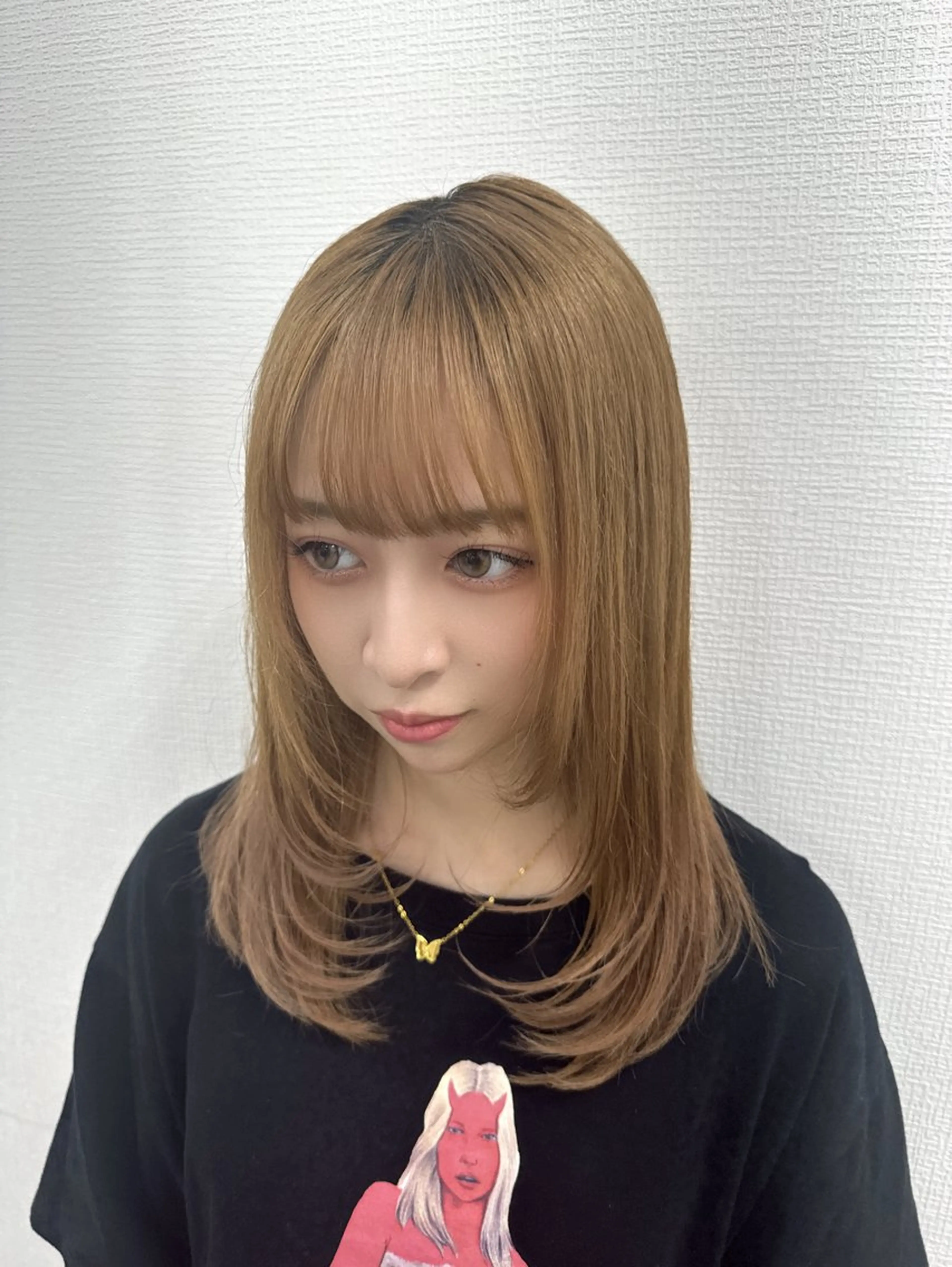 セミロング カラー ヘアアレンジ 顔まわりレイヤー 顔周りカット レイヤーカット カット トリートメント ヘッドスパ ヘアセット 韓国レイヤーカット /韓国トレンドカラーのヘアスタイル