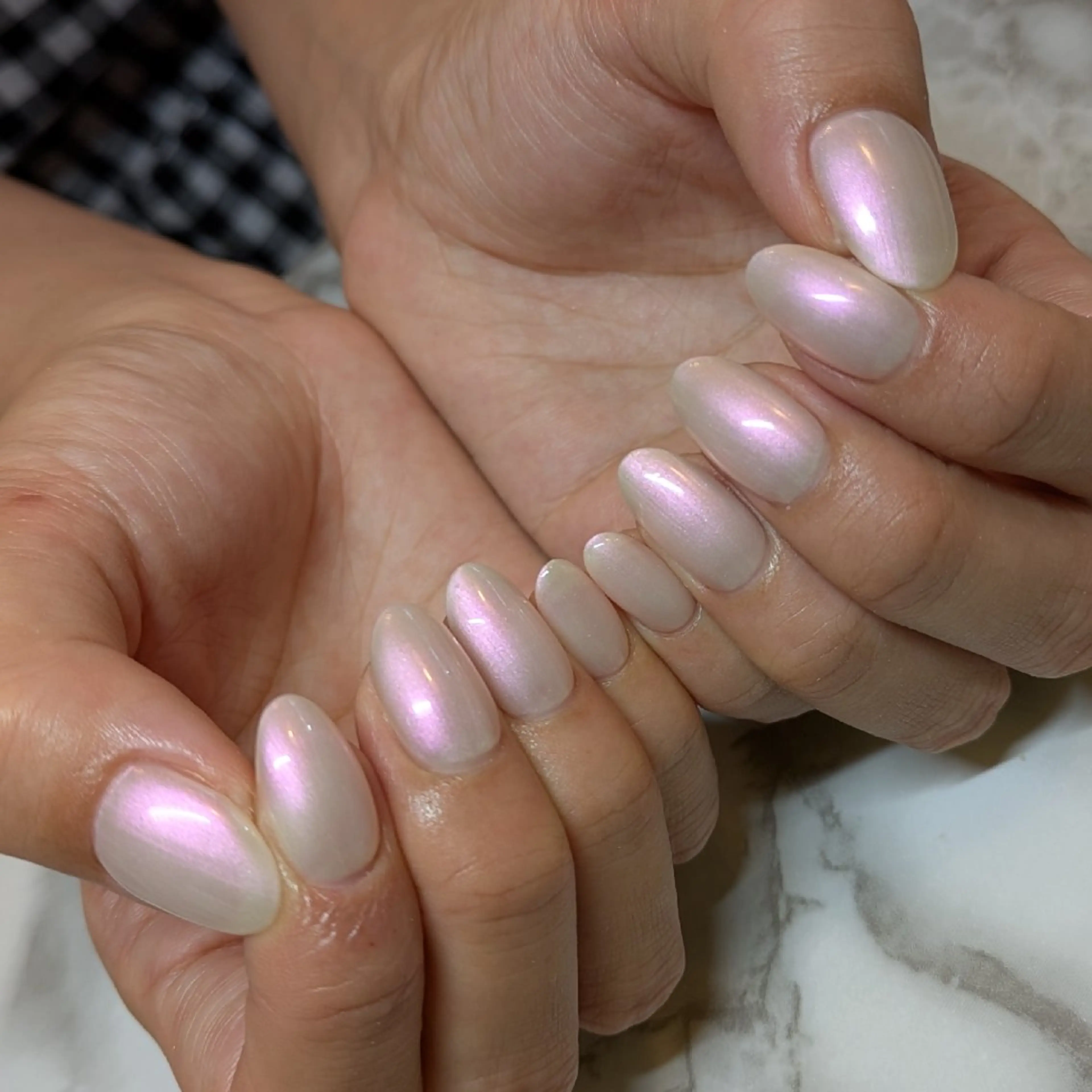 ネイル オーロラネイル ジェヌインネイル 河内のネイルデザイン