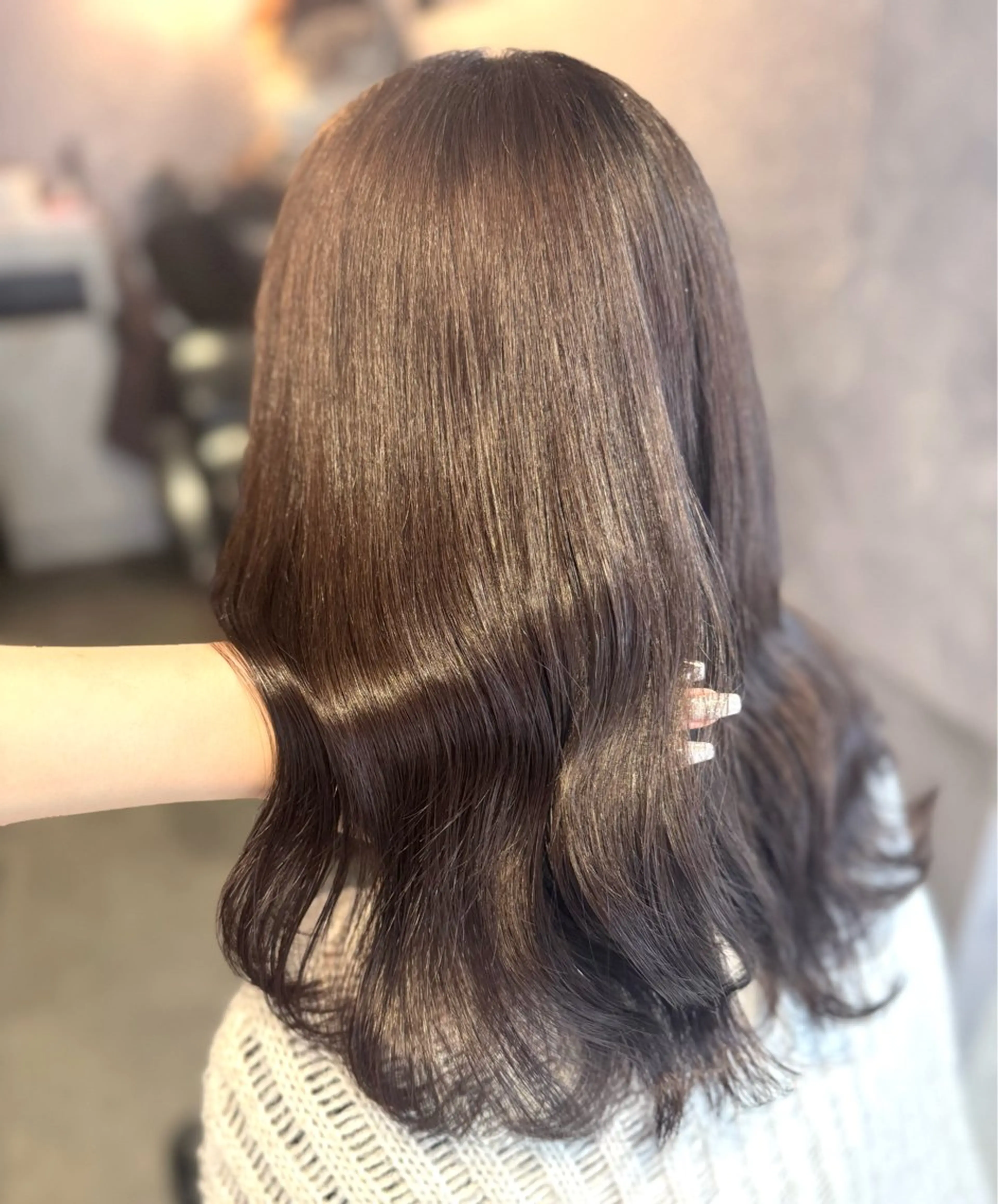 セミロング カラー ヘアカラー 🩶mana🩶艶髪 /カラーオンカラーのヘアスタイル