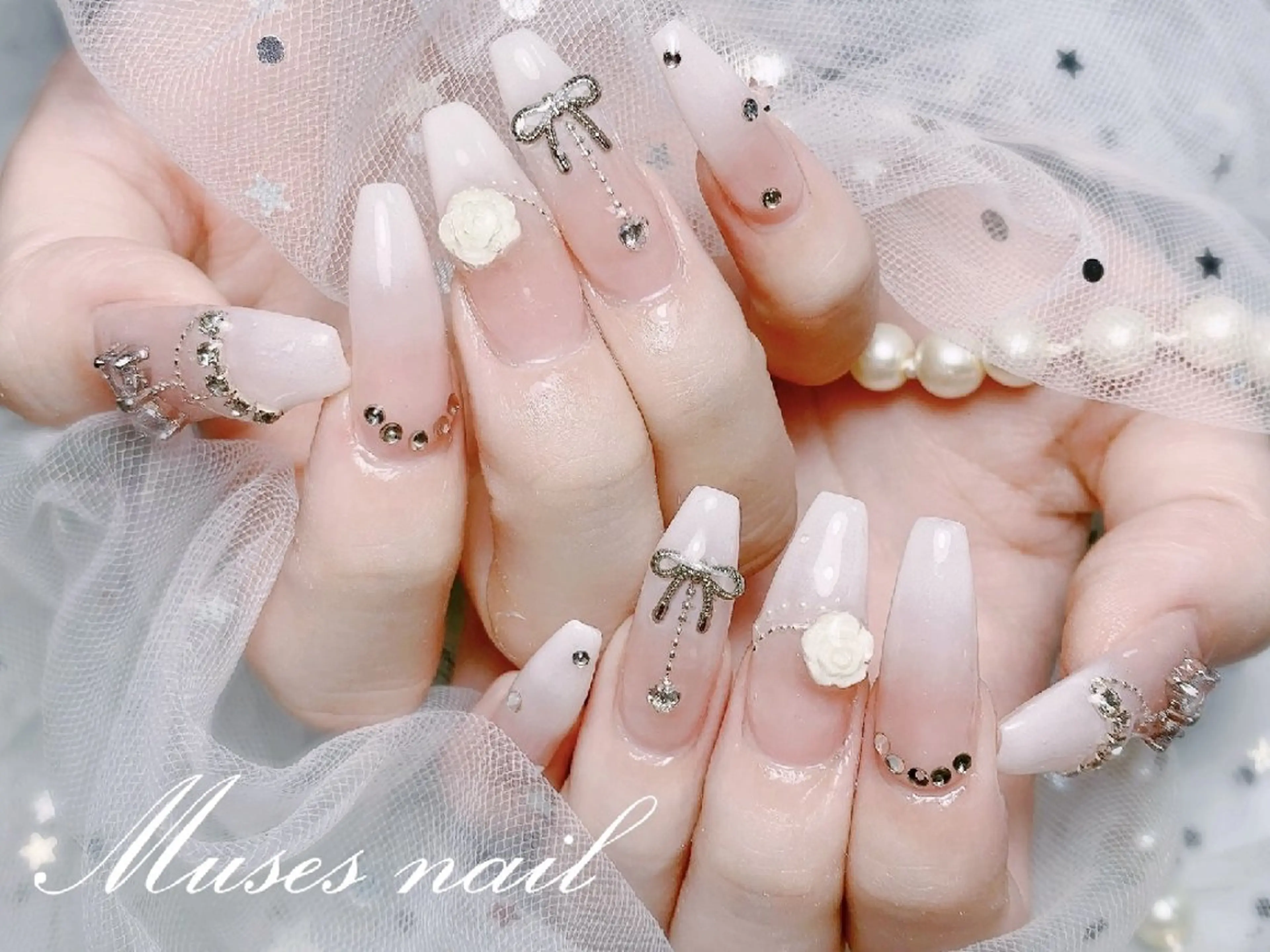ネイル ハンドネイル MUSES NAIL SALON　新大久保店所属・MUSES Nail@新大久保のネイルデザイン