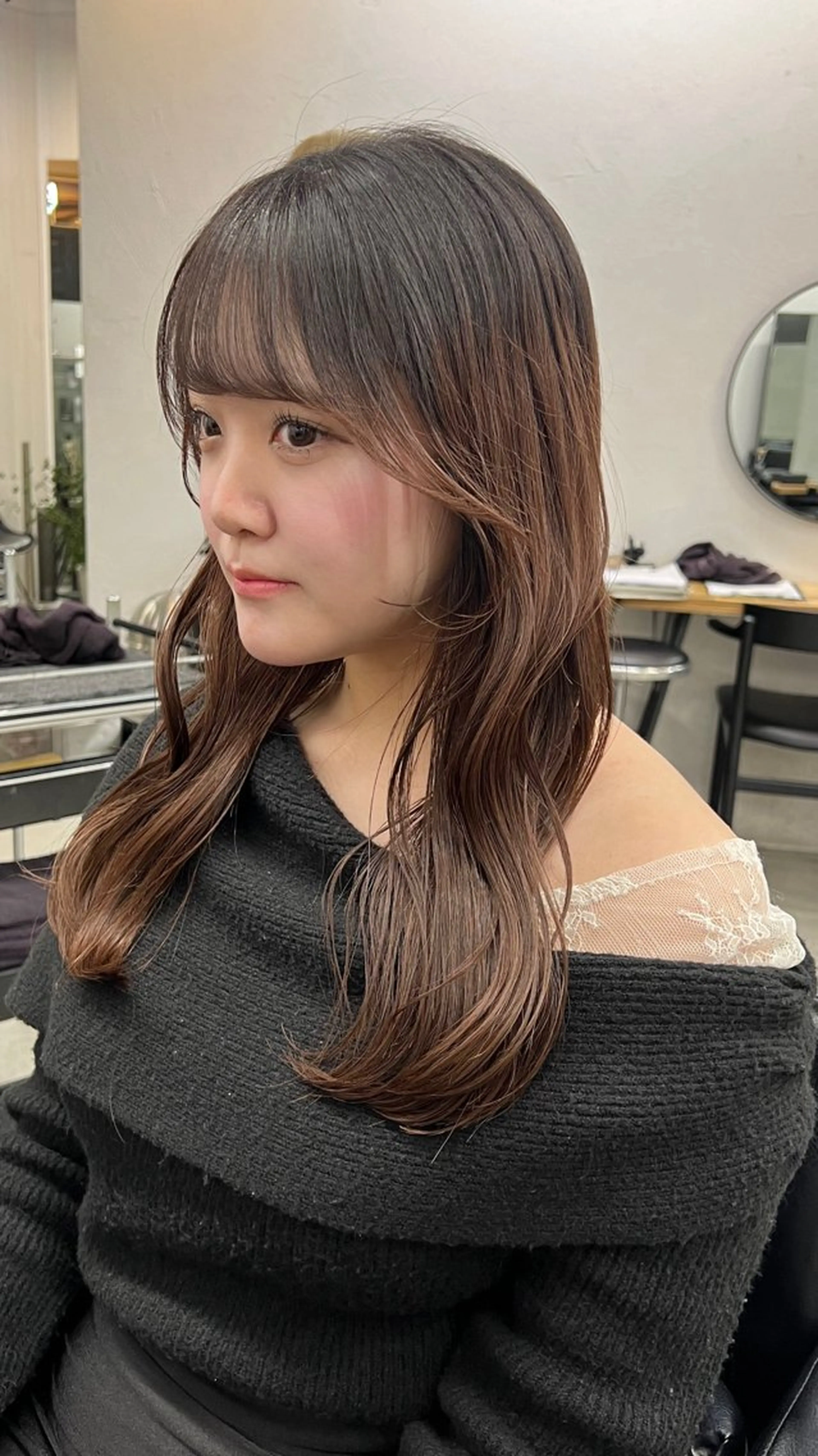 セミロング 暖色カラー/レイヤー カット☁️MEI☁️のヘアスタイル