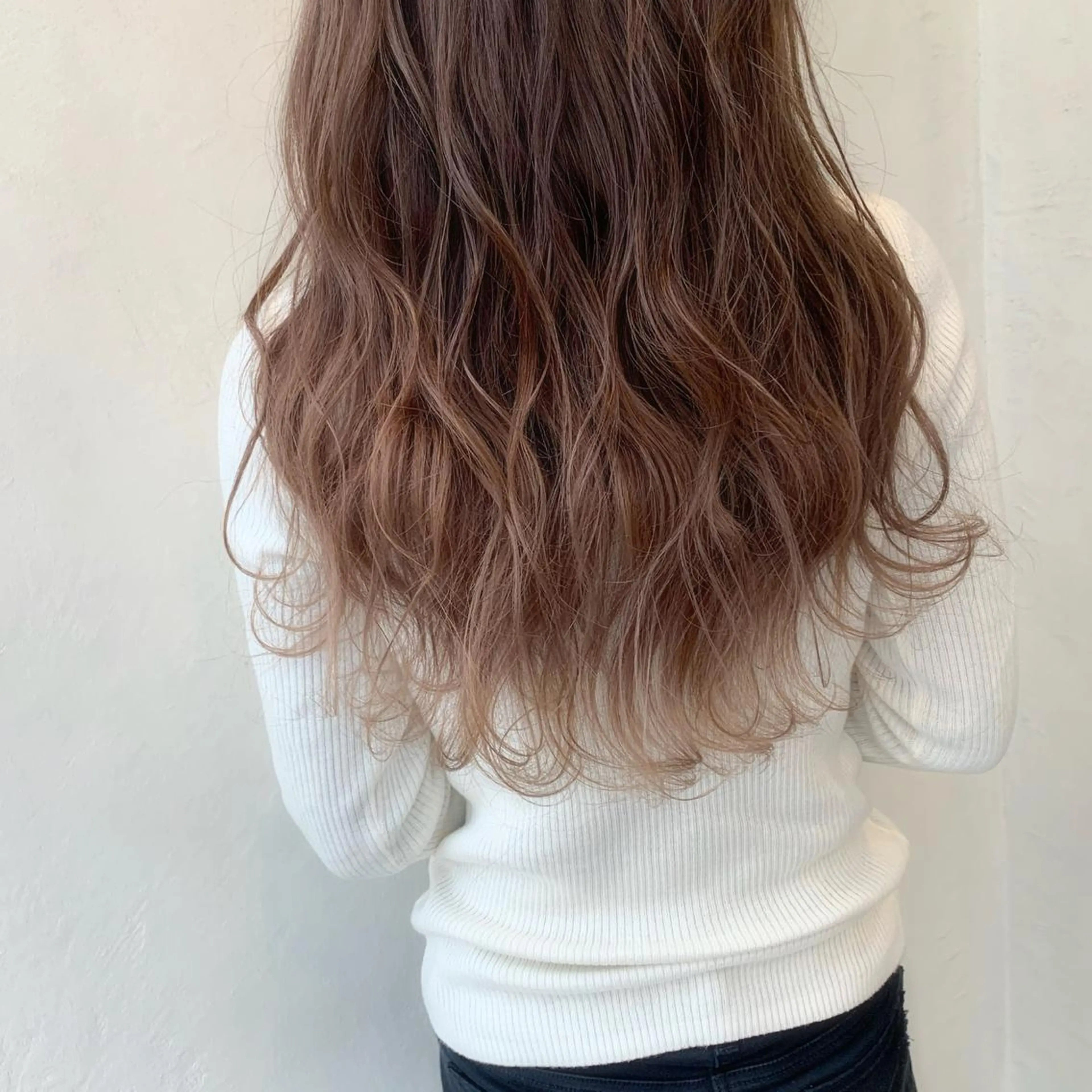 ロング カラー mako🌷ミニモ 限定クーポン多数🆕のヘアスタイル