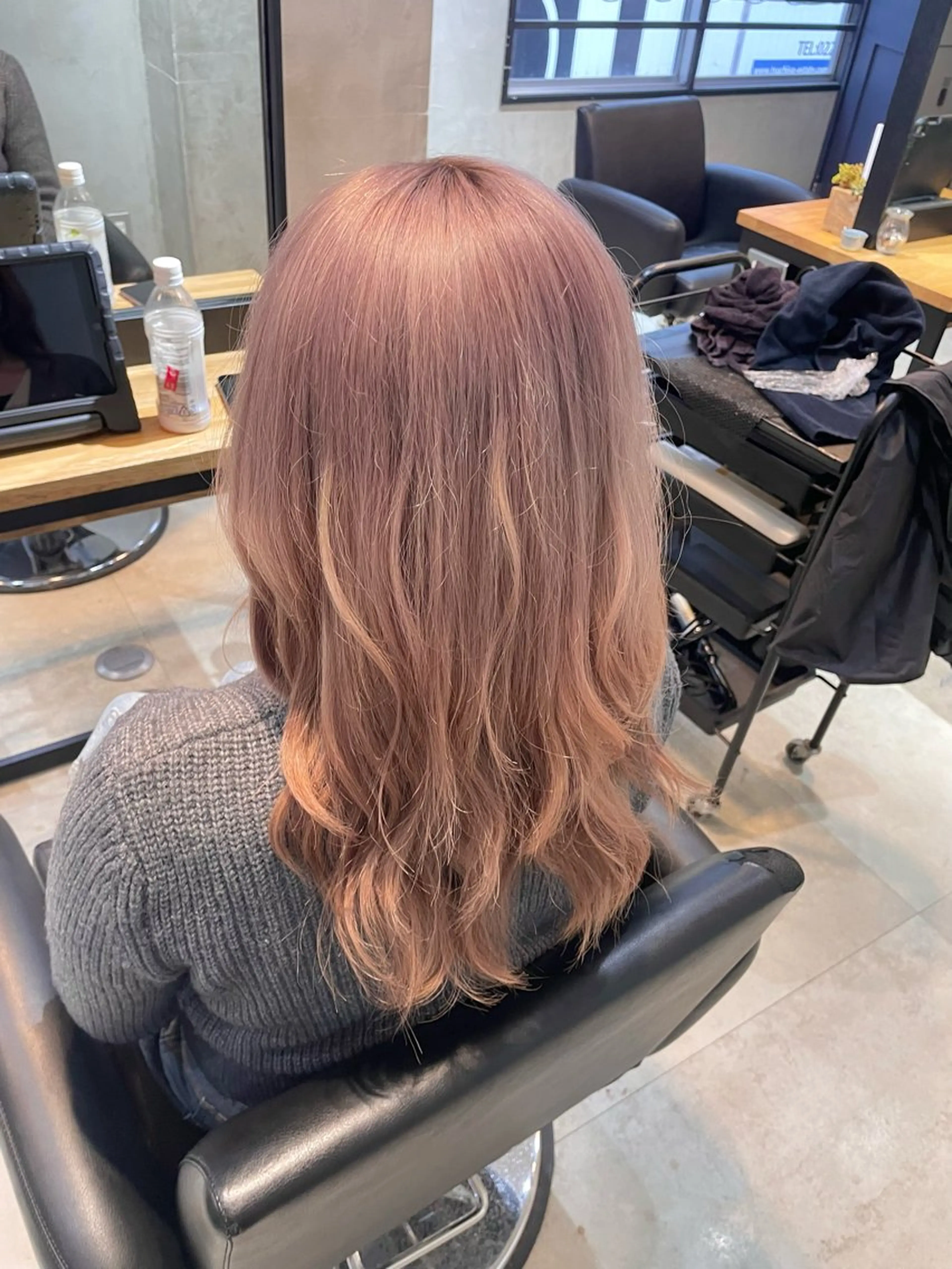 カラー ベージュカラー ピンクカラー ピンクベージュ ヘアカラー トリートメント HAYATA/透明感 /派手髪/ケアブリのヘアスタイル