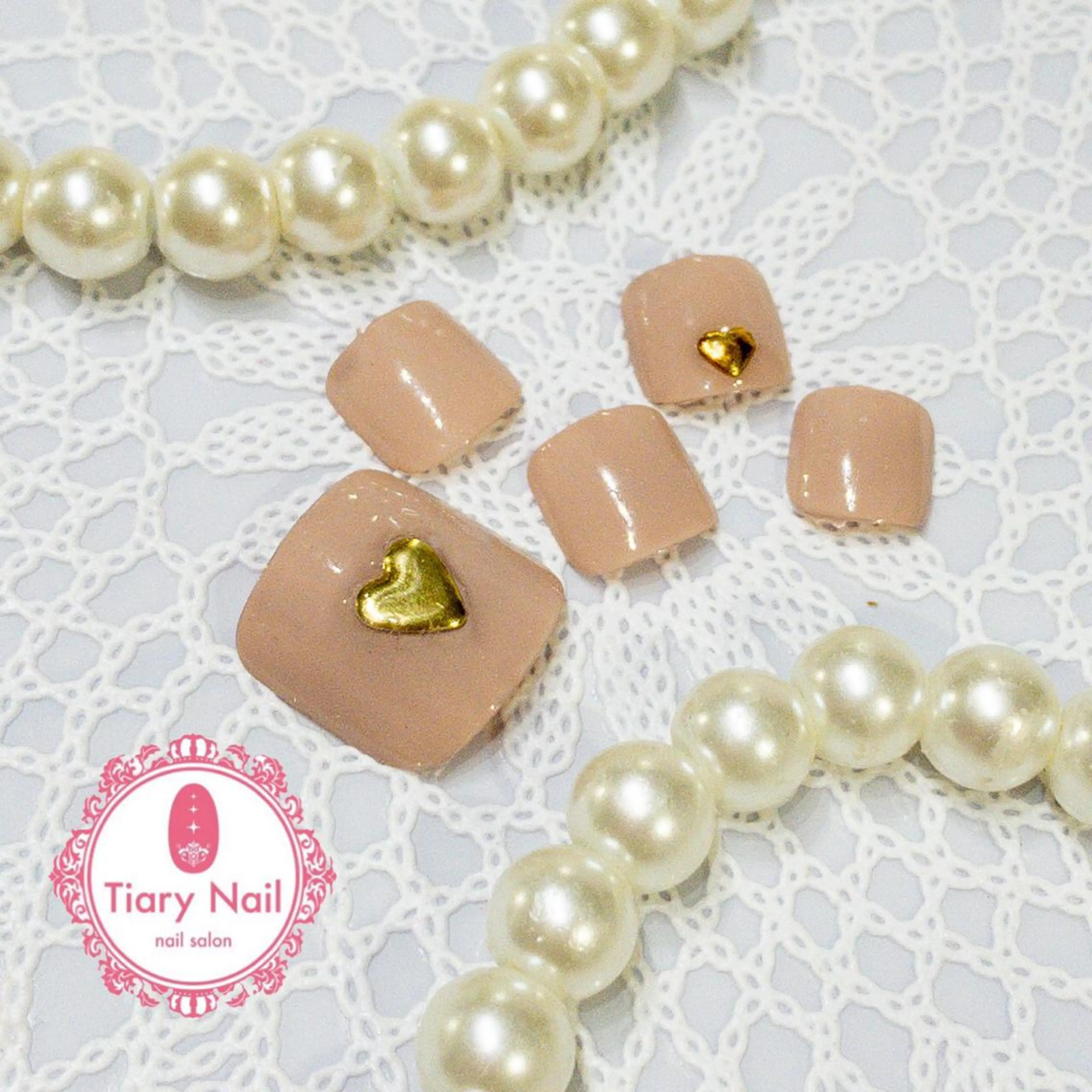 ネイル tiarynail K Kのネイルデザイン