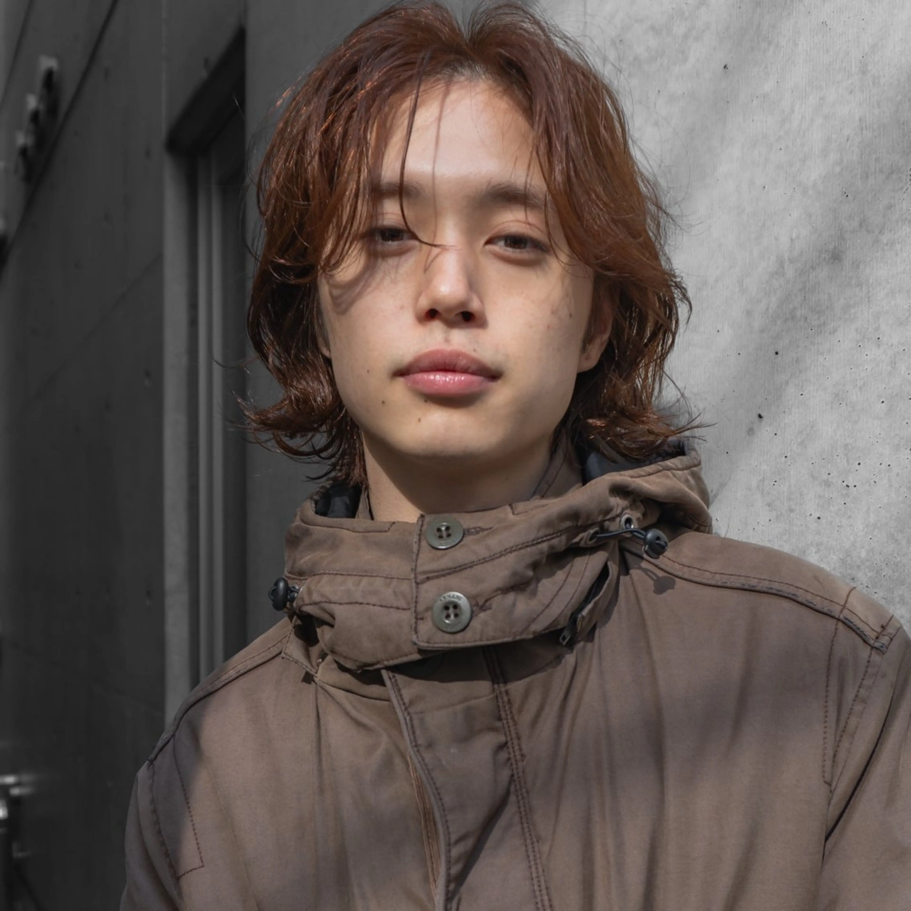 ミディアム カラー パーマ メンズ ミディアムパーマ メンズパーマ ブラウンカラー ボブ カット ヘアカラー トリートメント メンズヘア/パーマ/ SHOUTOのヘアスタイル