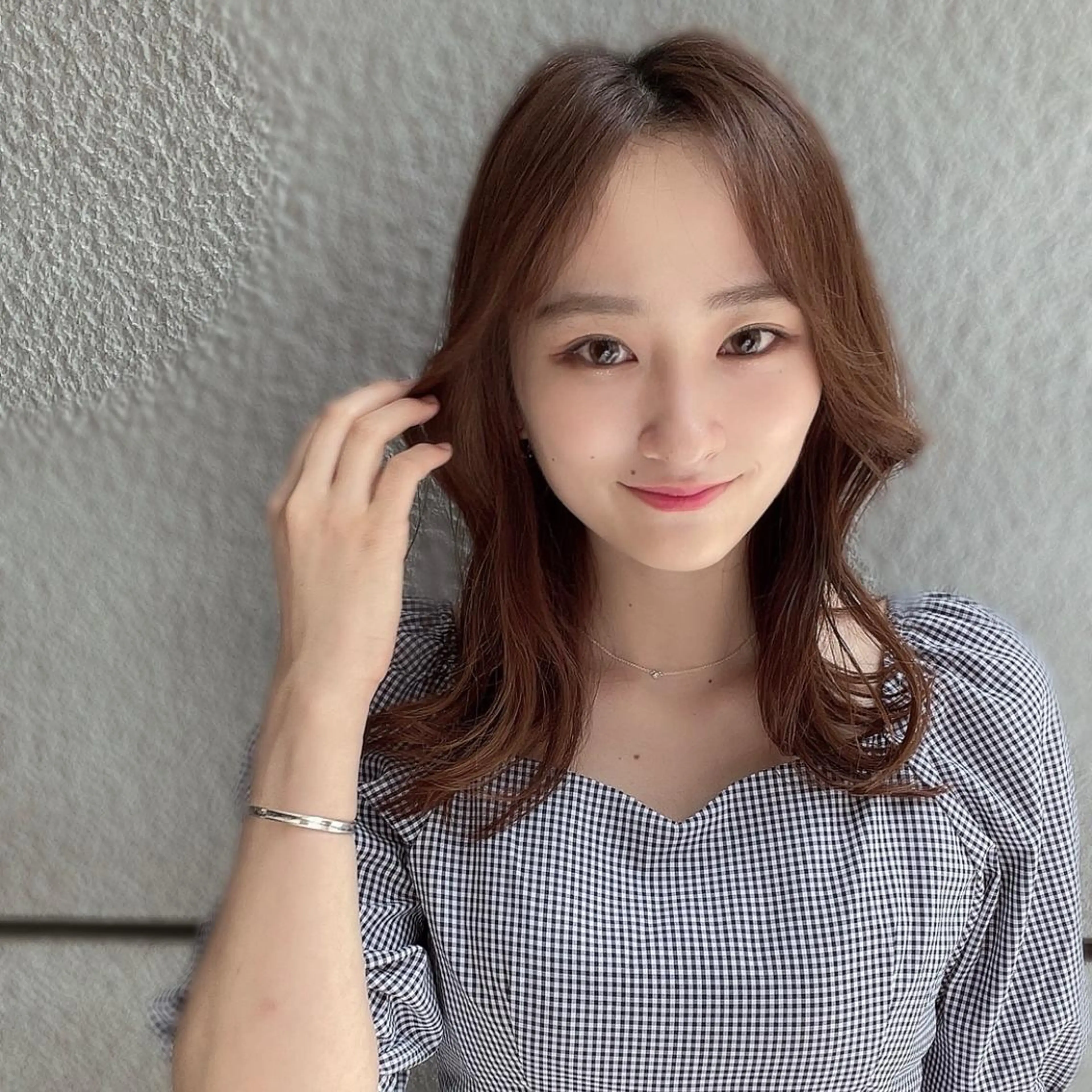 ミディアム Toiro所属・🤎小顔レイヤー /ベージュ🤎友香のヘアスタイル