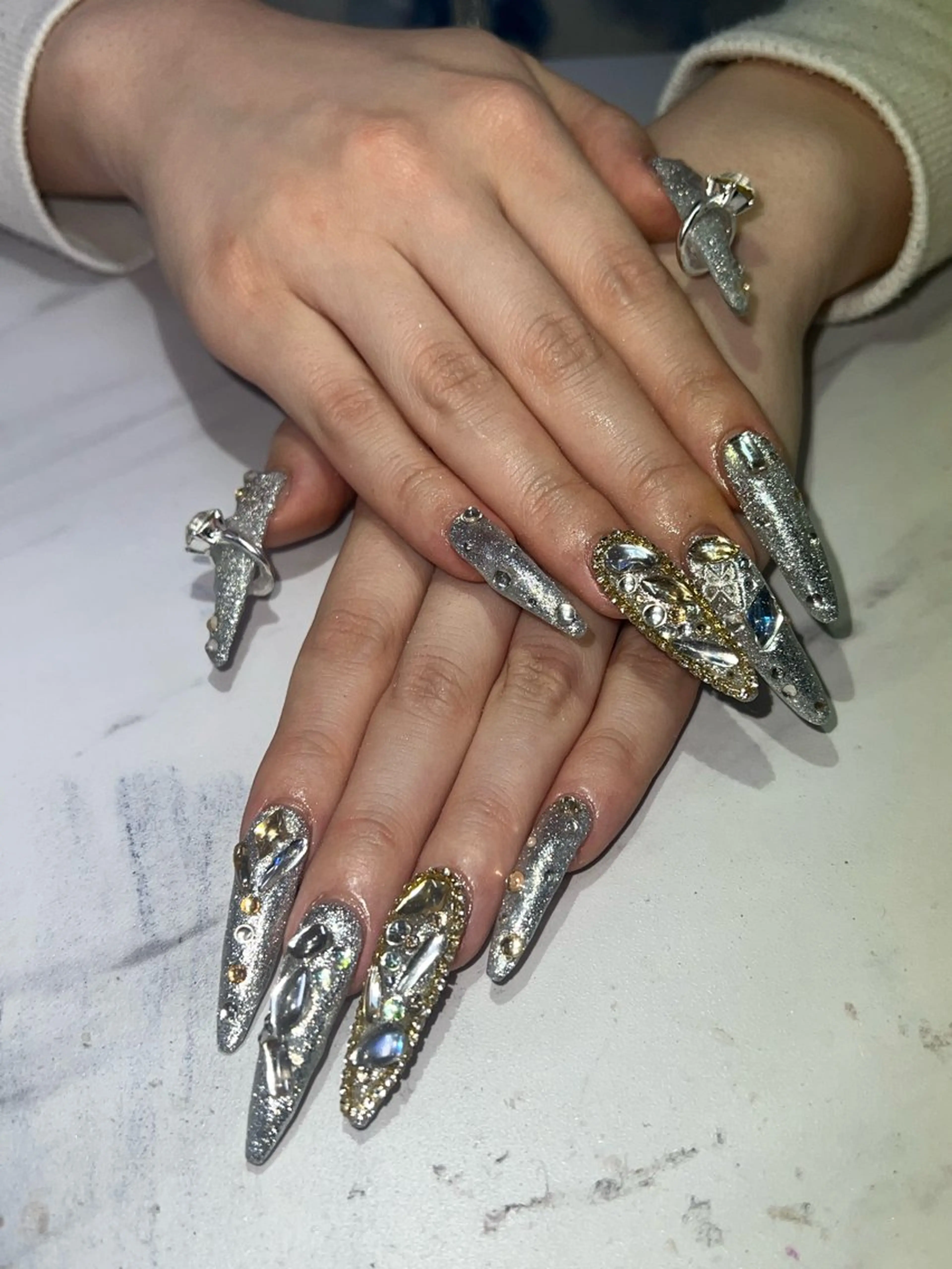 ネイル ハンドネイル Msalon所属・渡久地 夢のネイルデザイン