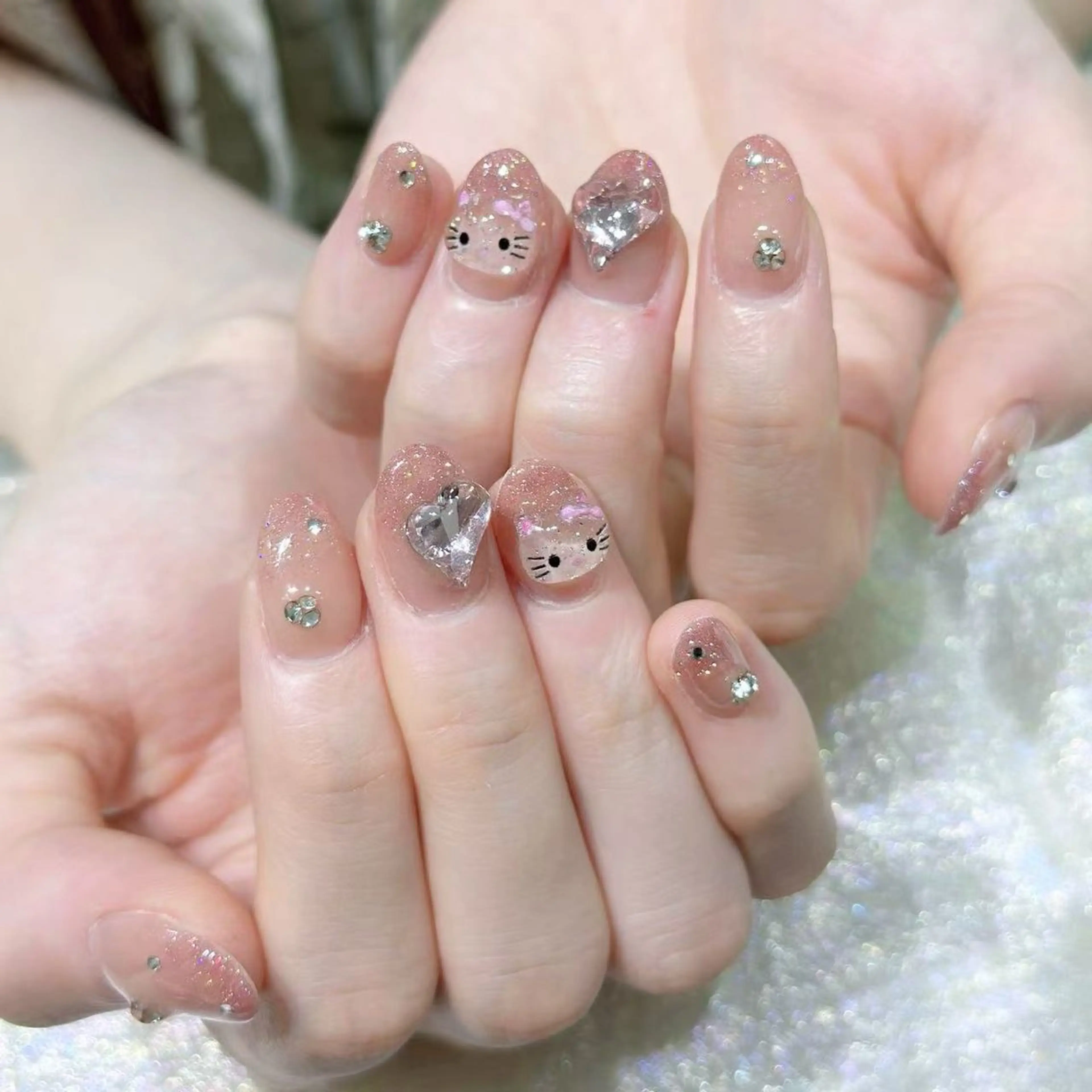 ネイル ハンドネイル Queens 榊 まおのネイルデザイン