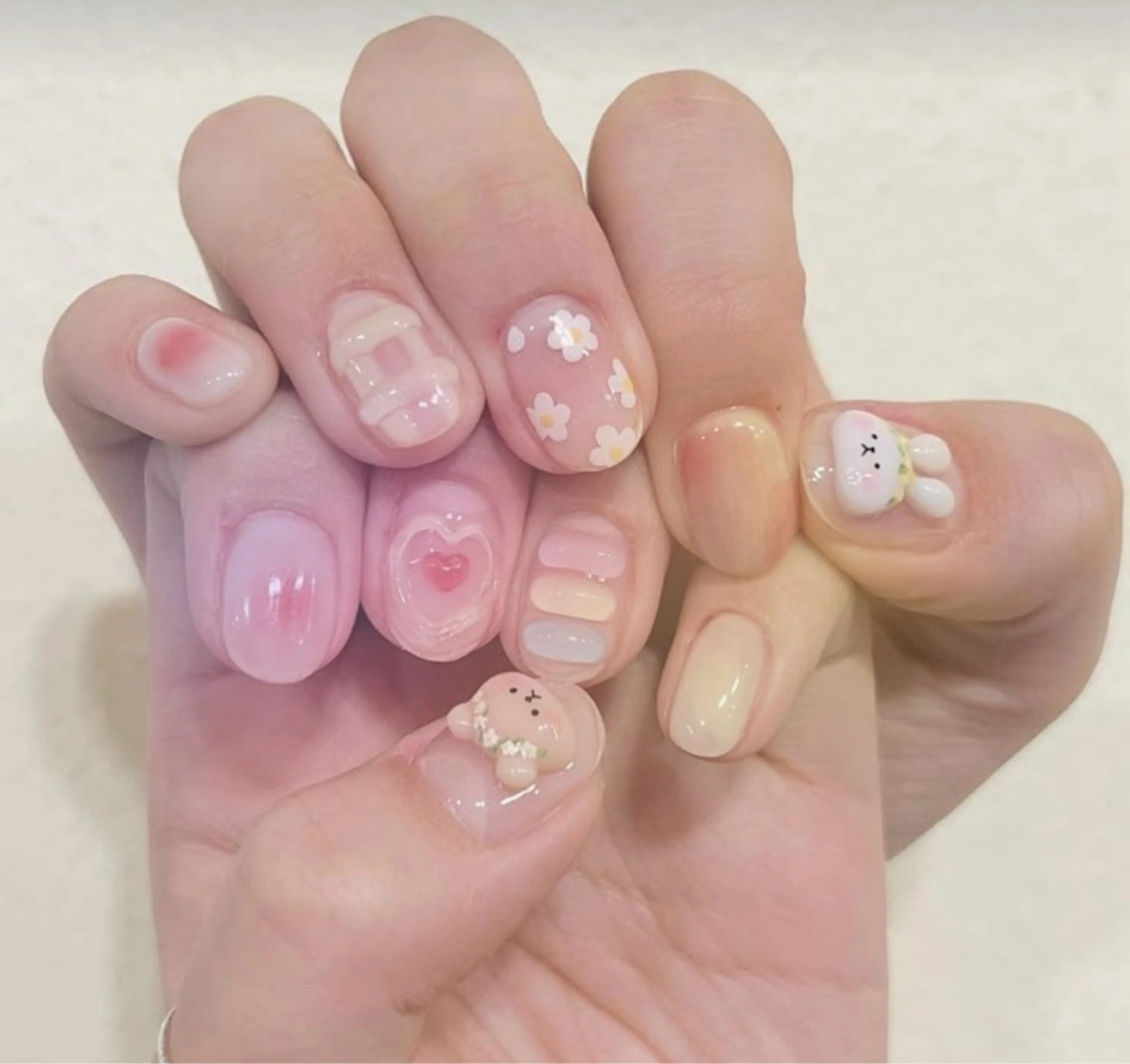 ネイル Kawaii Nail Salon所属・YURI NAIL NARITAのネイルデザイン
