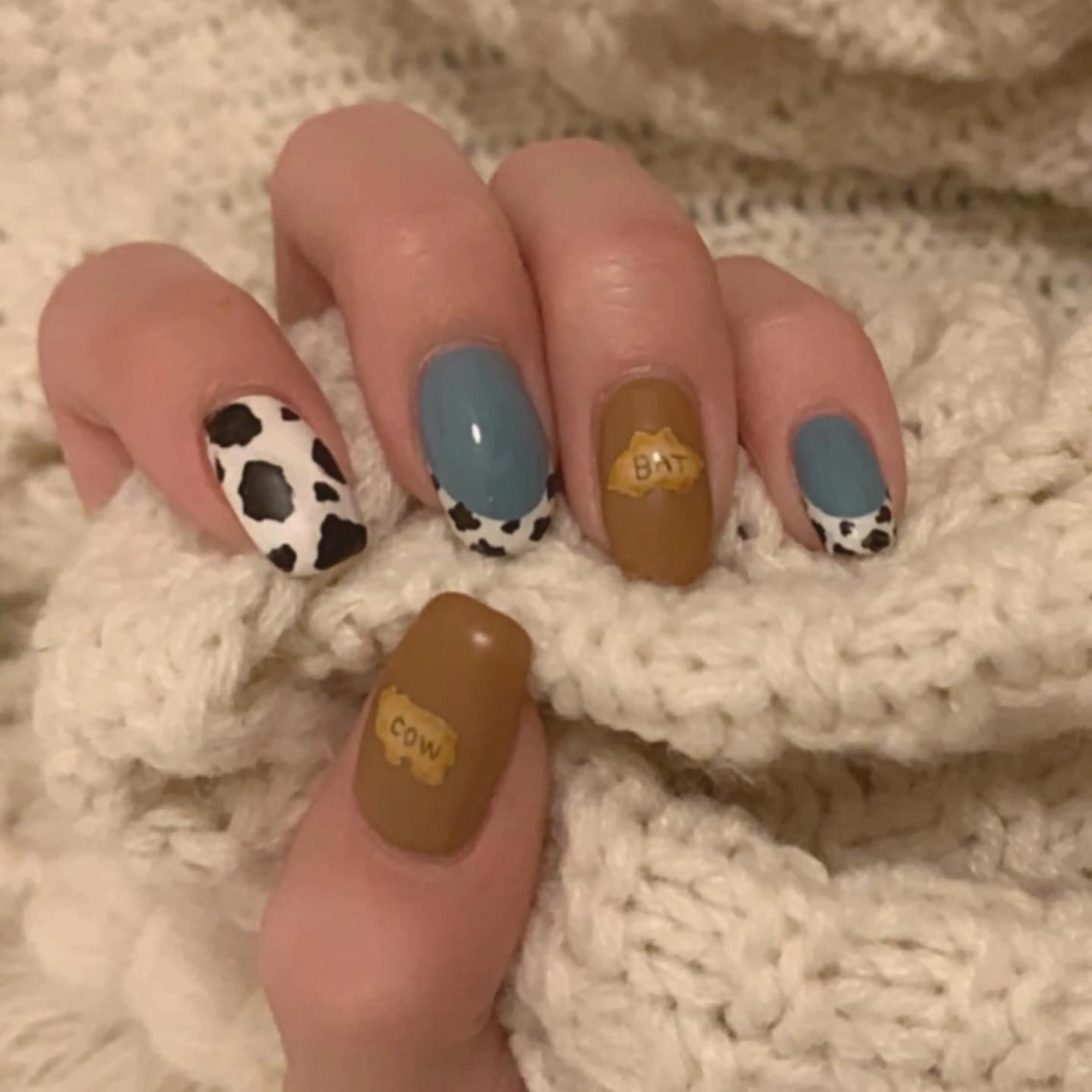 ネイル ヤマダ サクラのヘアスタイル