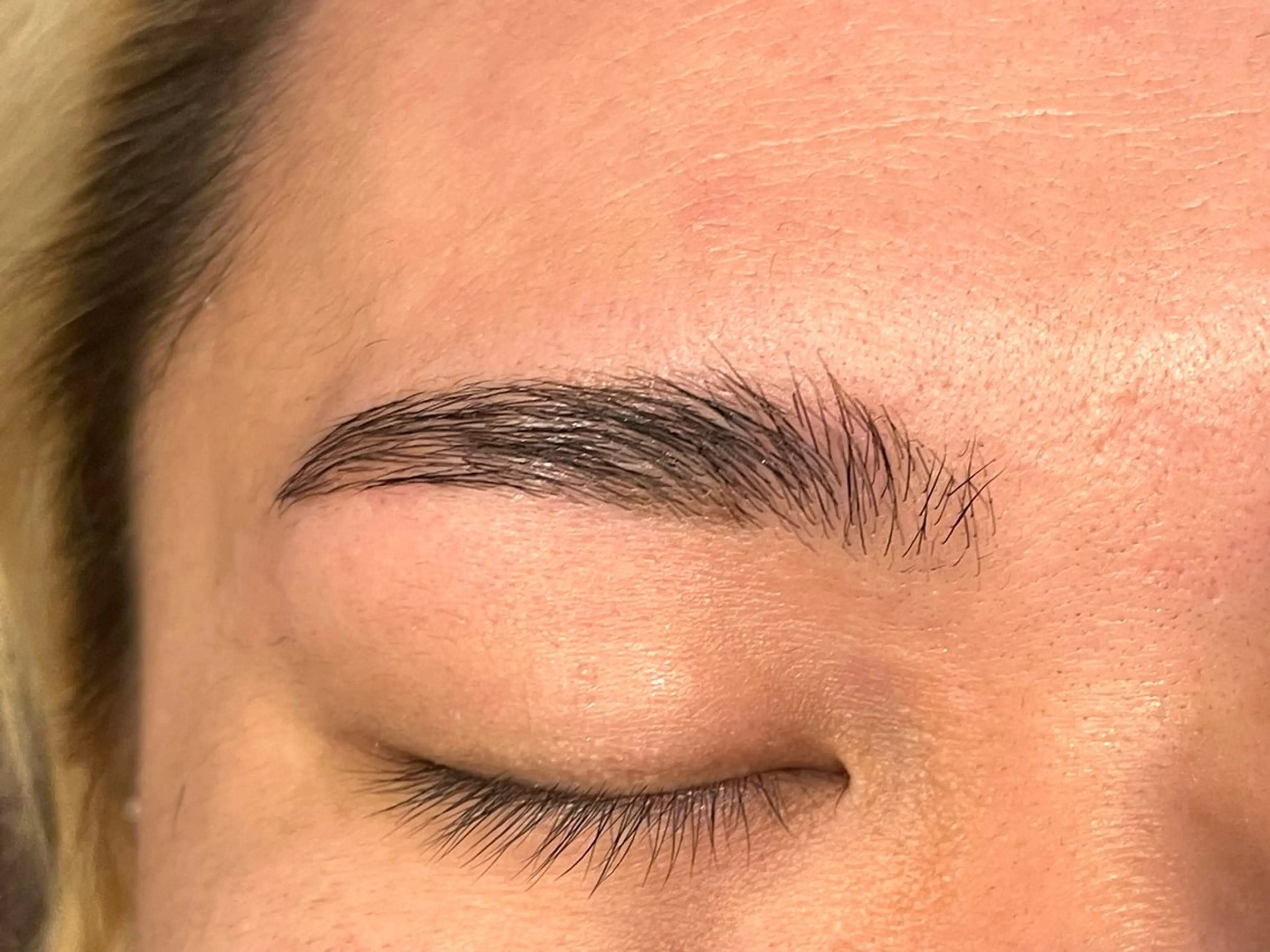 アイブロウ LUANA ☁️MIYAの眉毛・アイブロウイメージ
