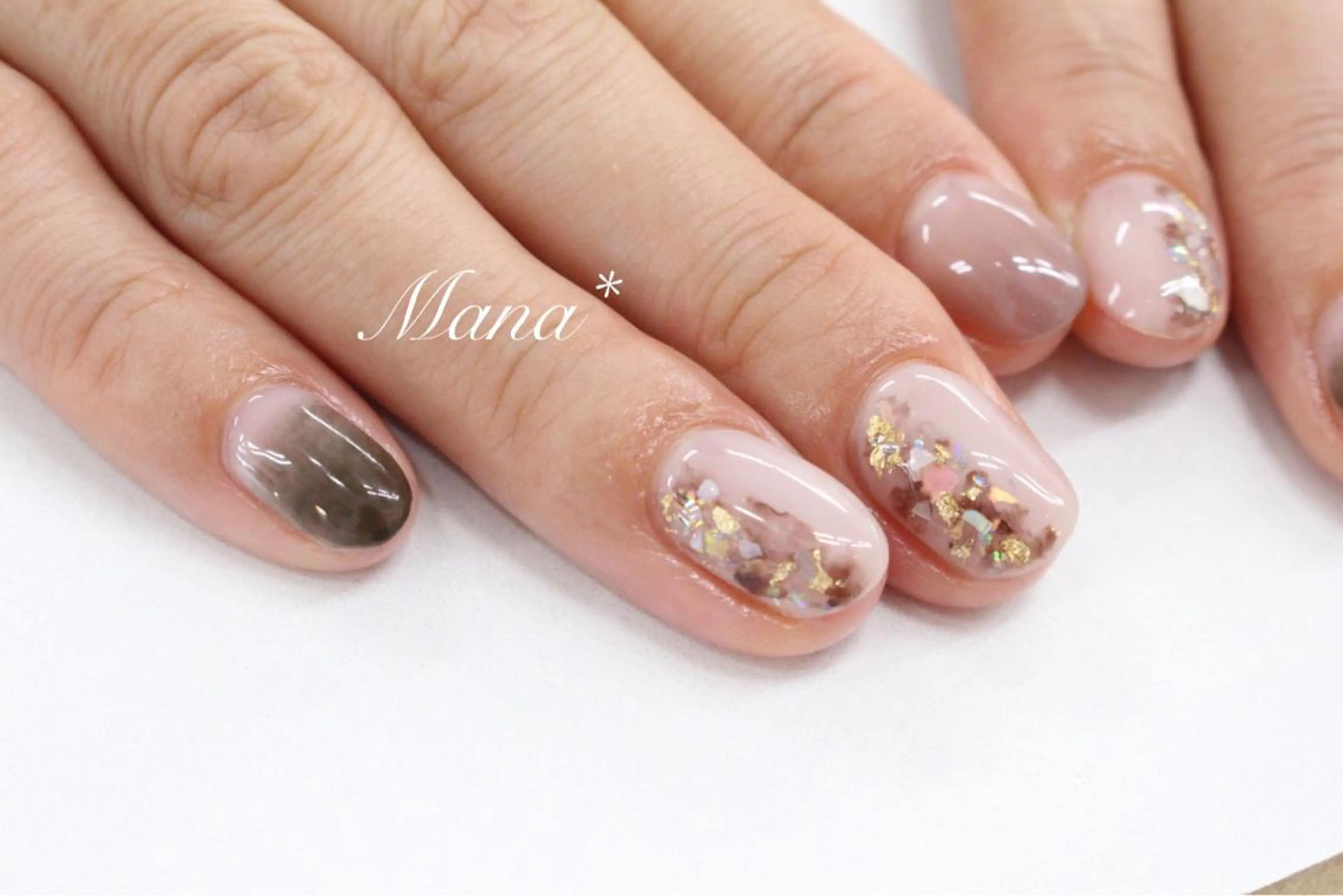 ネイル ニュアンスネイル 塚田 由香里のネイルデザイン