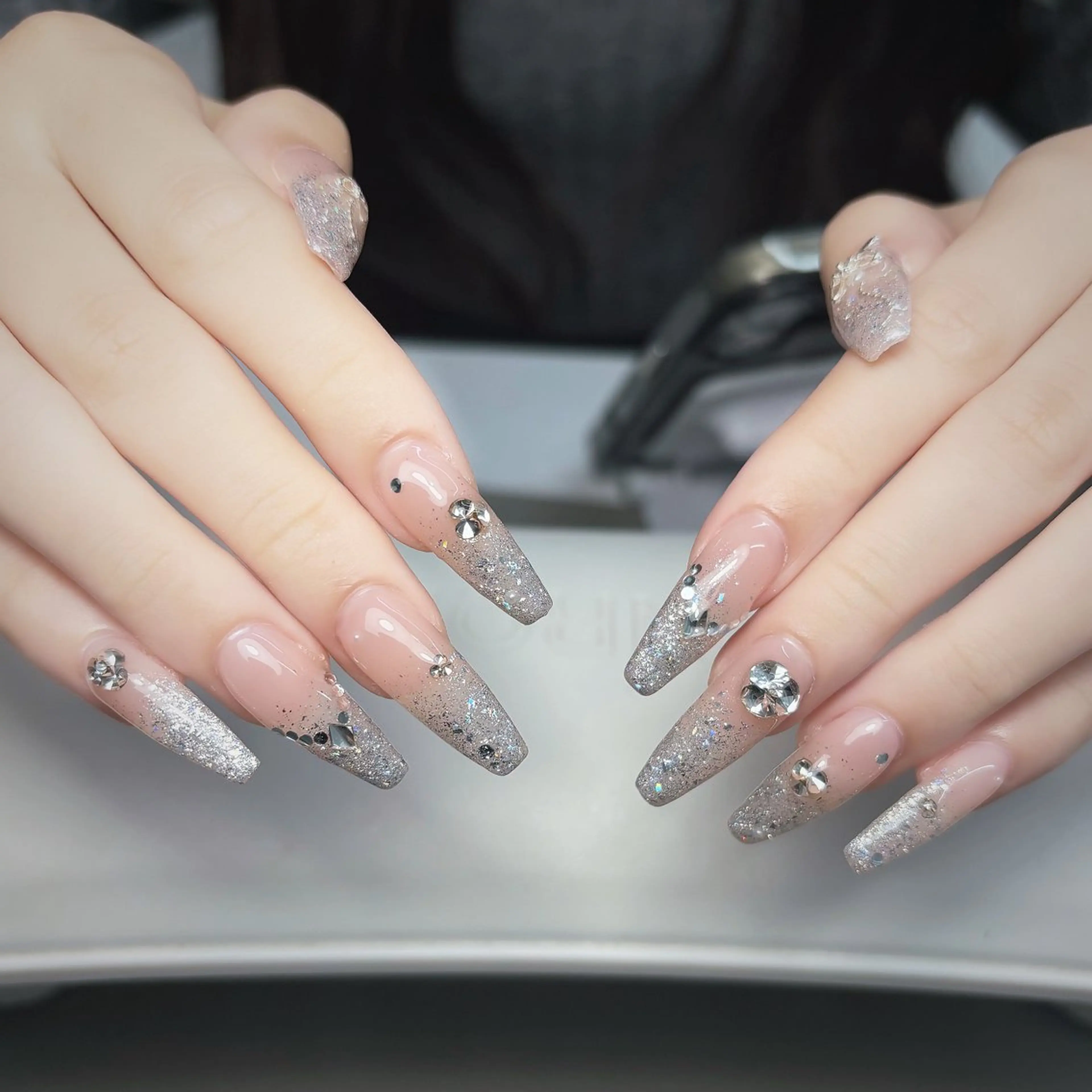ネイル アートネイル ジェルネイル キラキラネイル 持ち込み シンプルネイル Nova Nail Salonのネイルデザイン