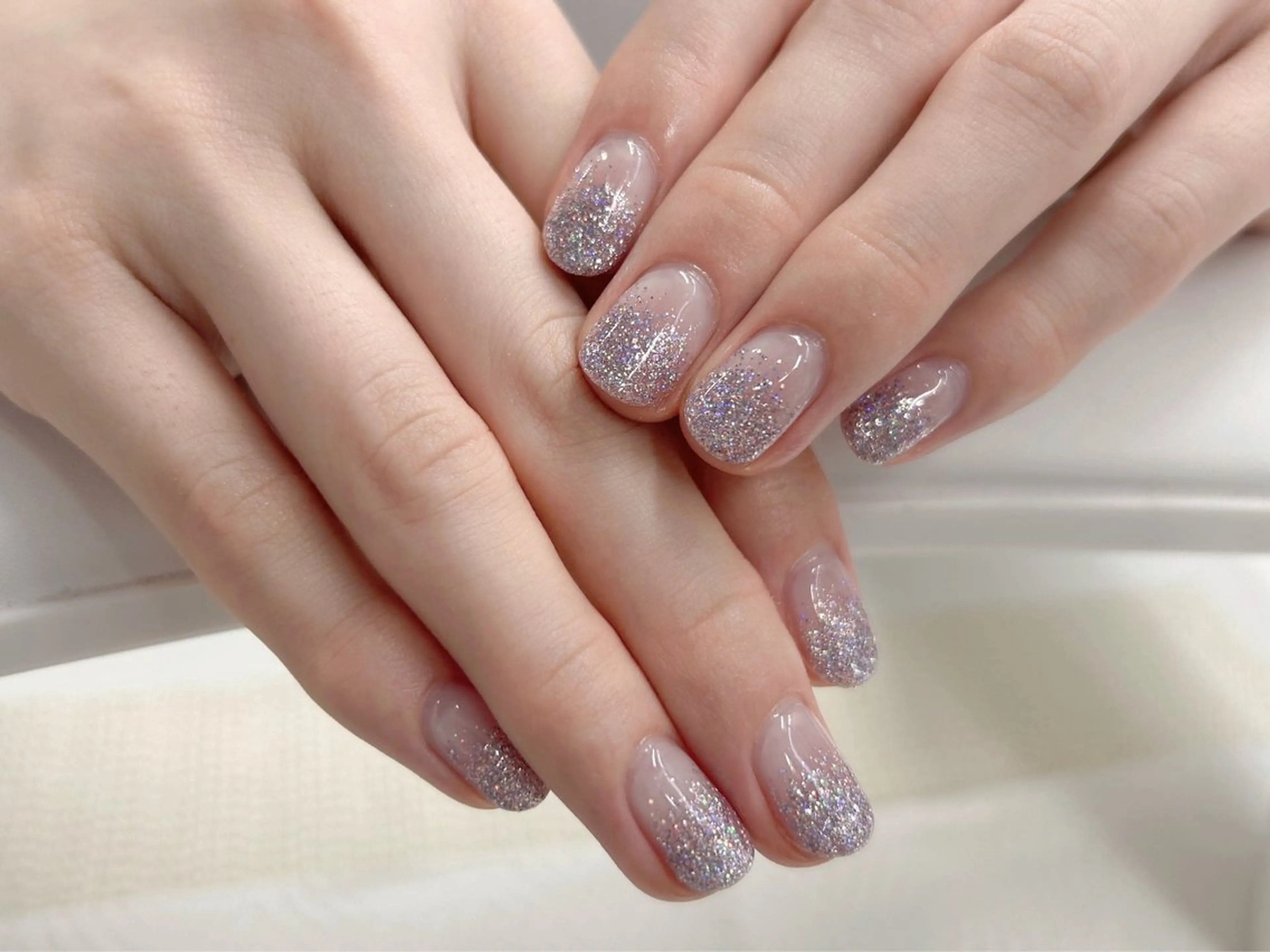 ネイル 桜ネイル グラデーション キラキラネイル ラメ(グリッター) ラメグラデーション ハンドネイル Forca total studio所属・Forca Airaのネイルデザイン