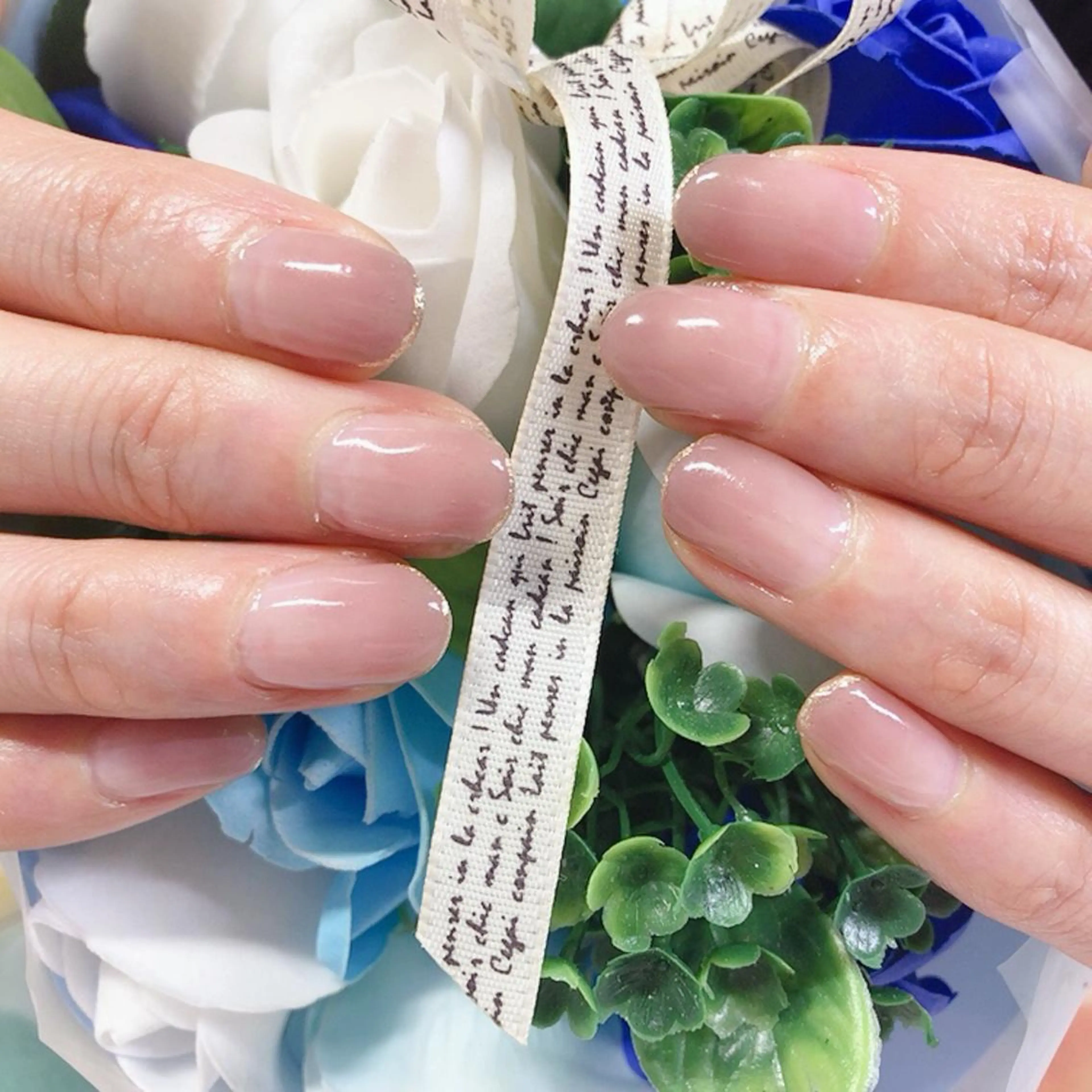 ネイル フレンチネイル グラデーション ラメ(グリッター) 奥園 良恵のネイルデザイン