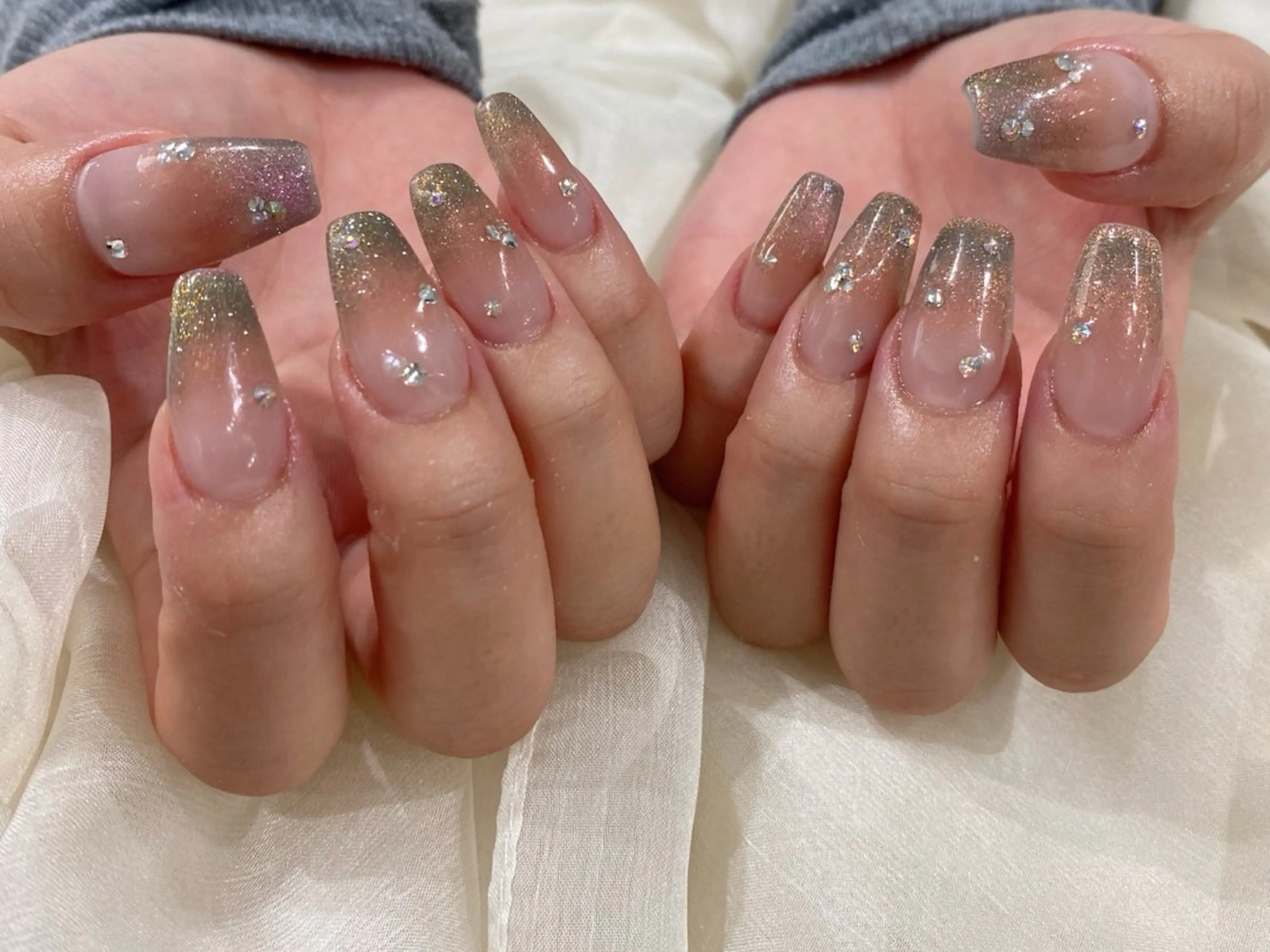 セミロング ハンドネイル Nail  R💫 naoのネイルデザイン