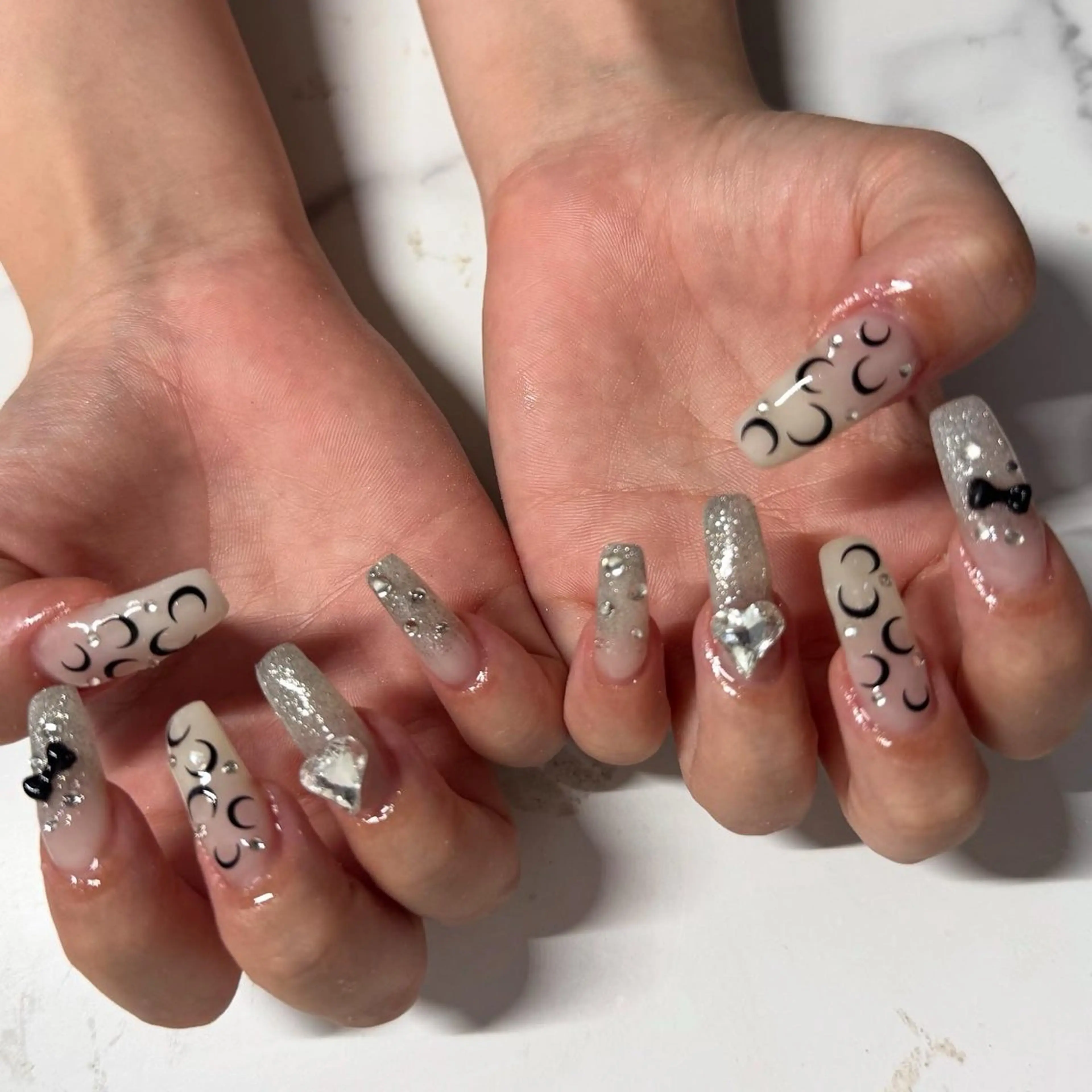 ロング ハンドネイル mao .のネイルデザイン