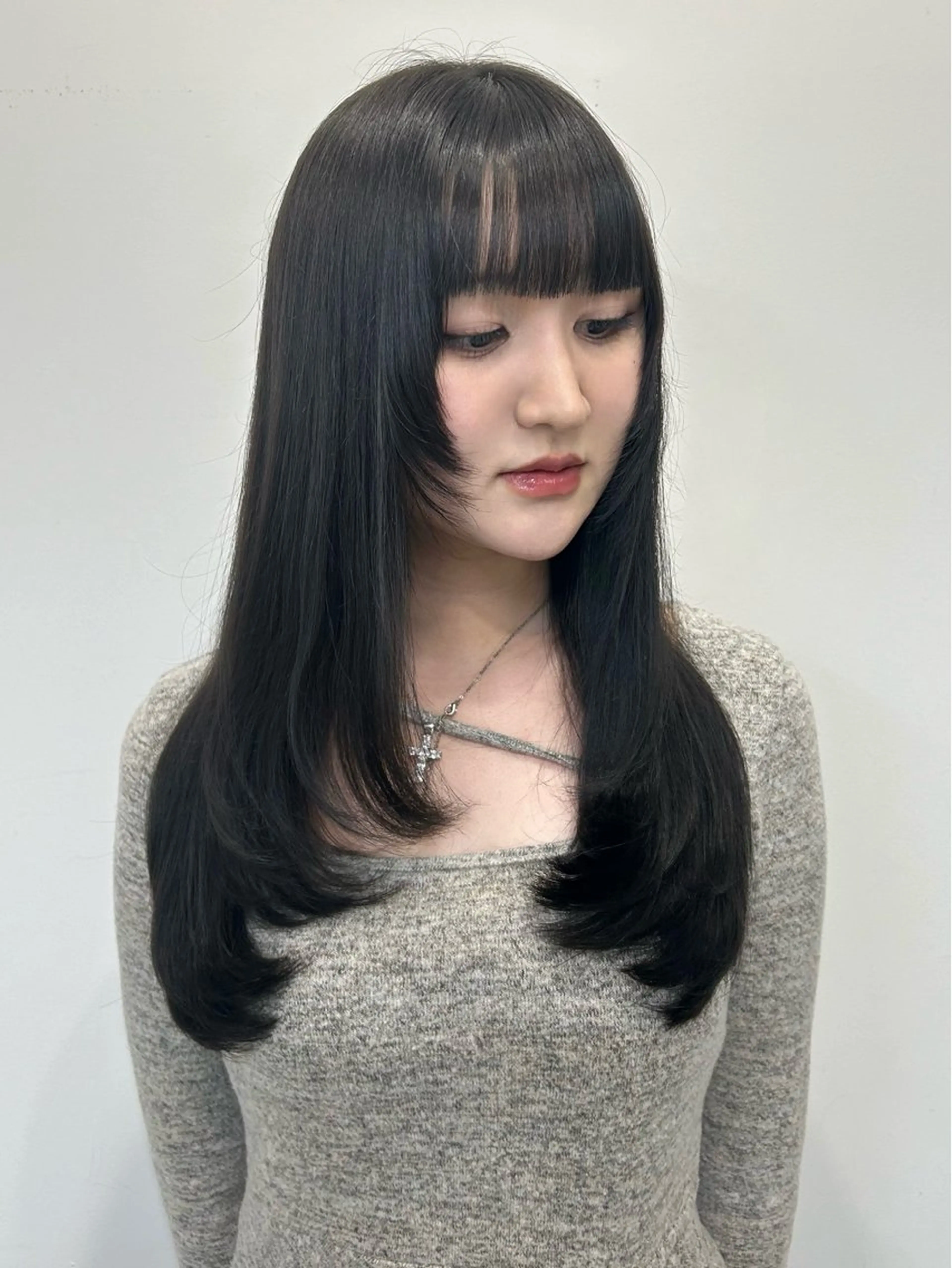 ロング ボブ 顔まわりレイヤー 韓国風ヘア レイヤーカット ロング カット sunc所属・梅田l大人韓国ヘア レイヤー×艶カラーのヘアスタイル