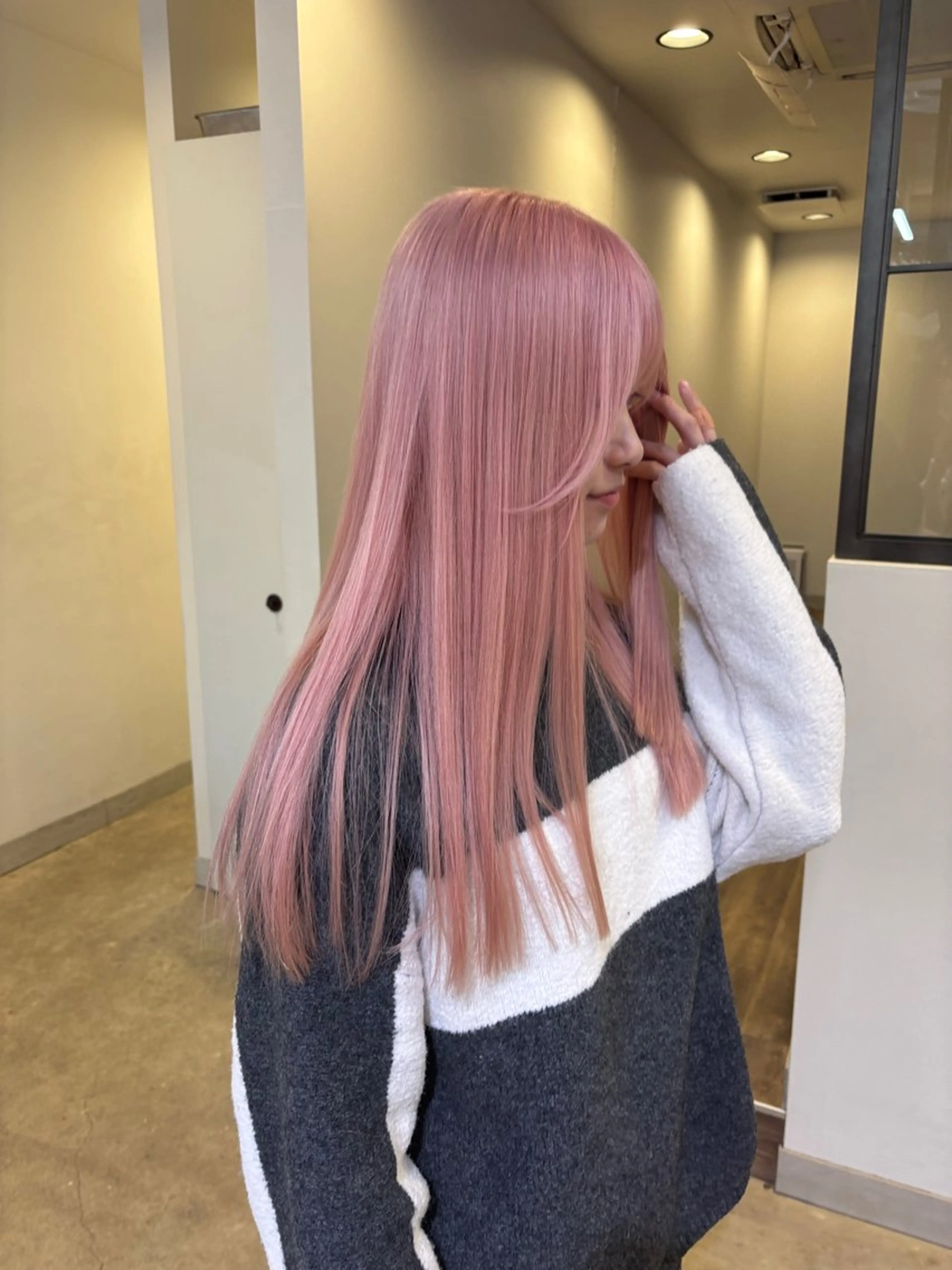 カラー 🎗️ブリーチ 🎗️ダブルカラーのヘアスタイル