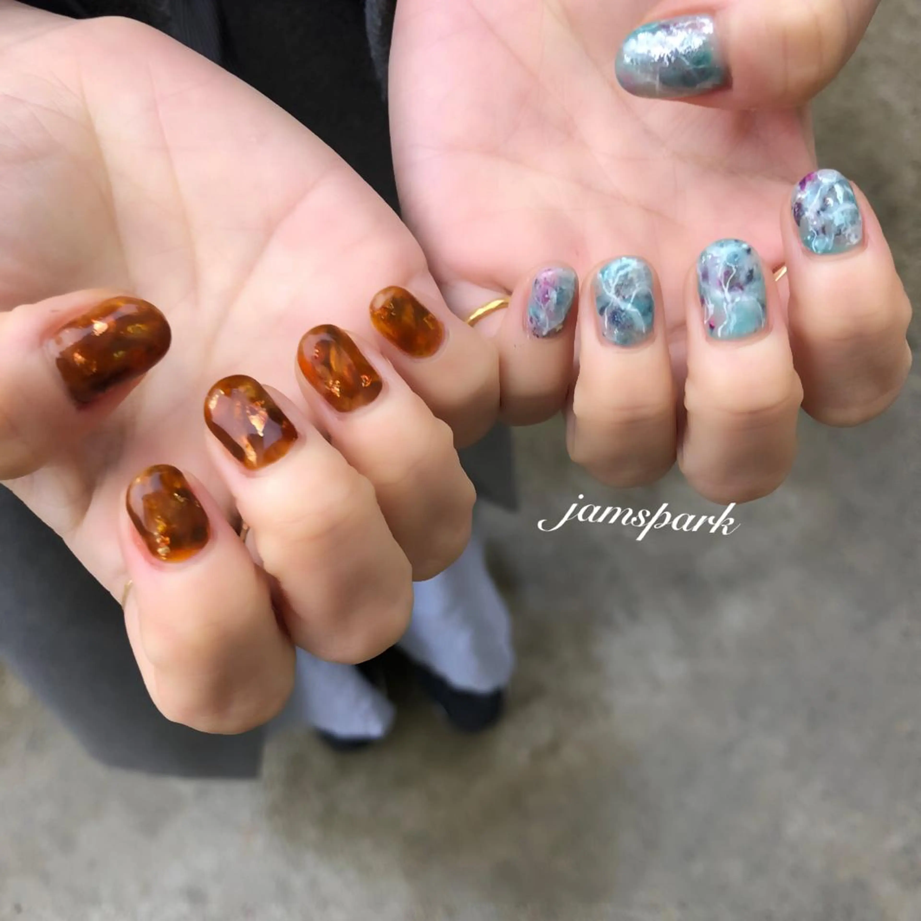 ネイル べっ甲ネイル ブラウン 成人式 ジェルネイル ニュアンスネイル ハンドネイル jamspark ✨のネイルデザイン